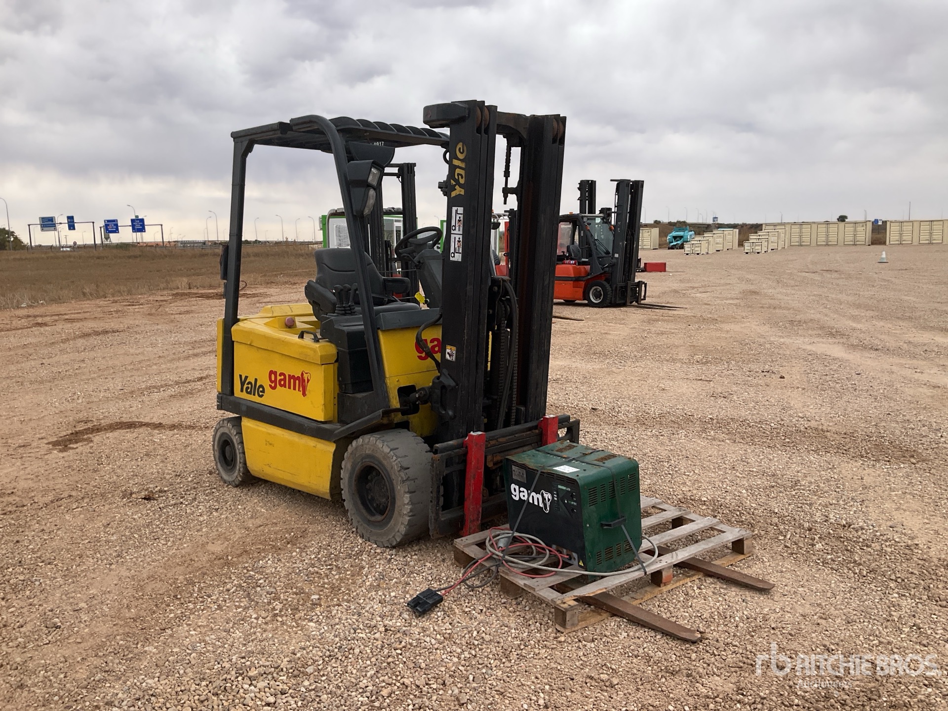 Aspect général with Image, coin avant droit