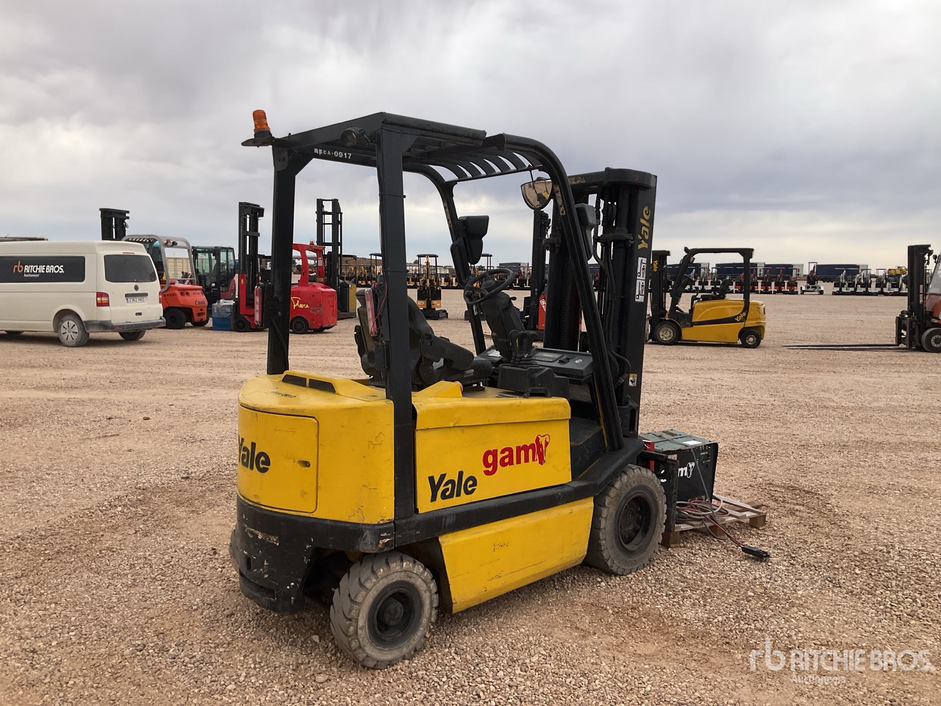 Aspect général with Image, coin arrière droit