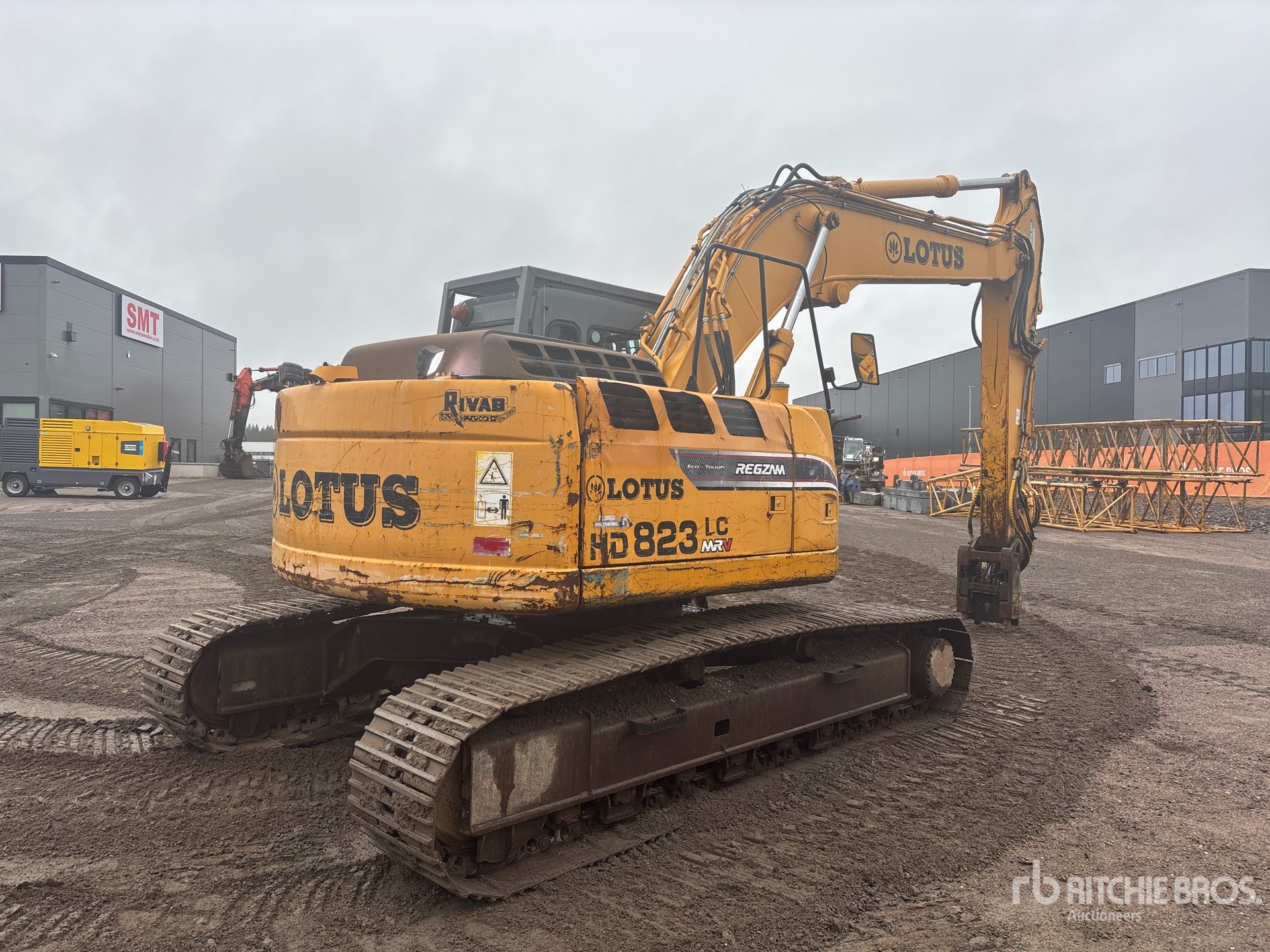 General Appearance with Picture, Right Rear Corner