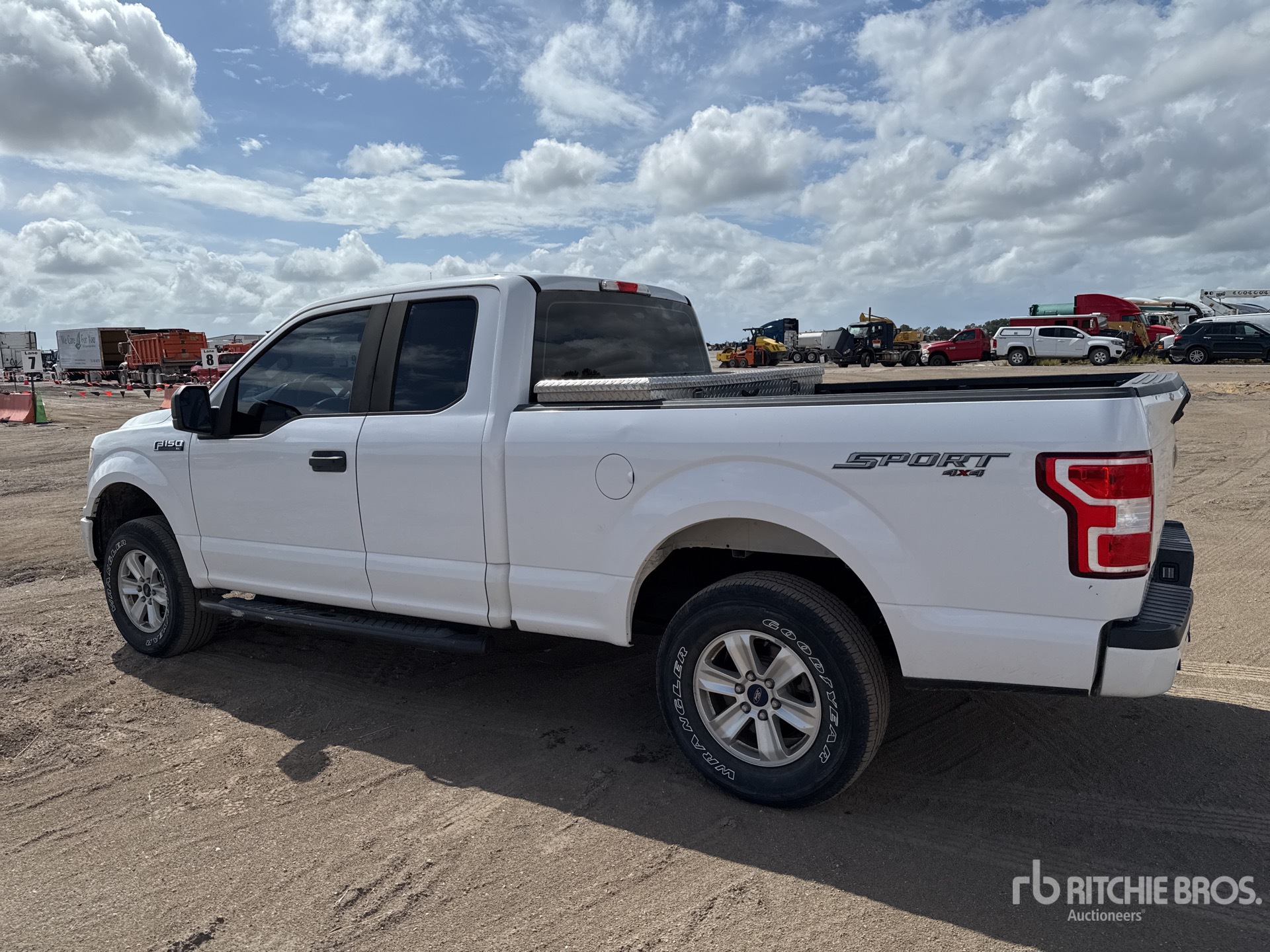 General Appearance with Picture, Left Rear Corner