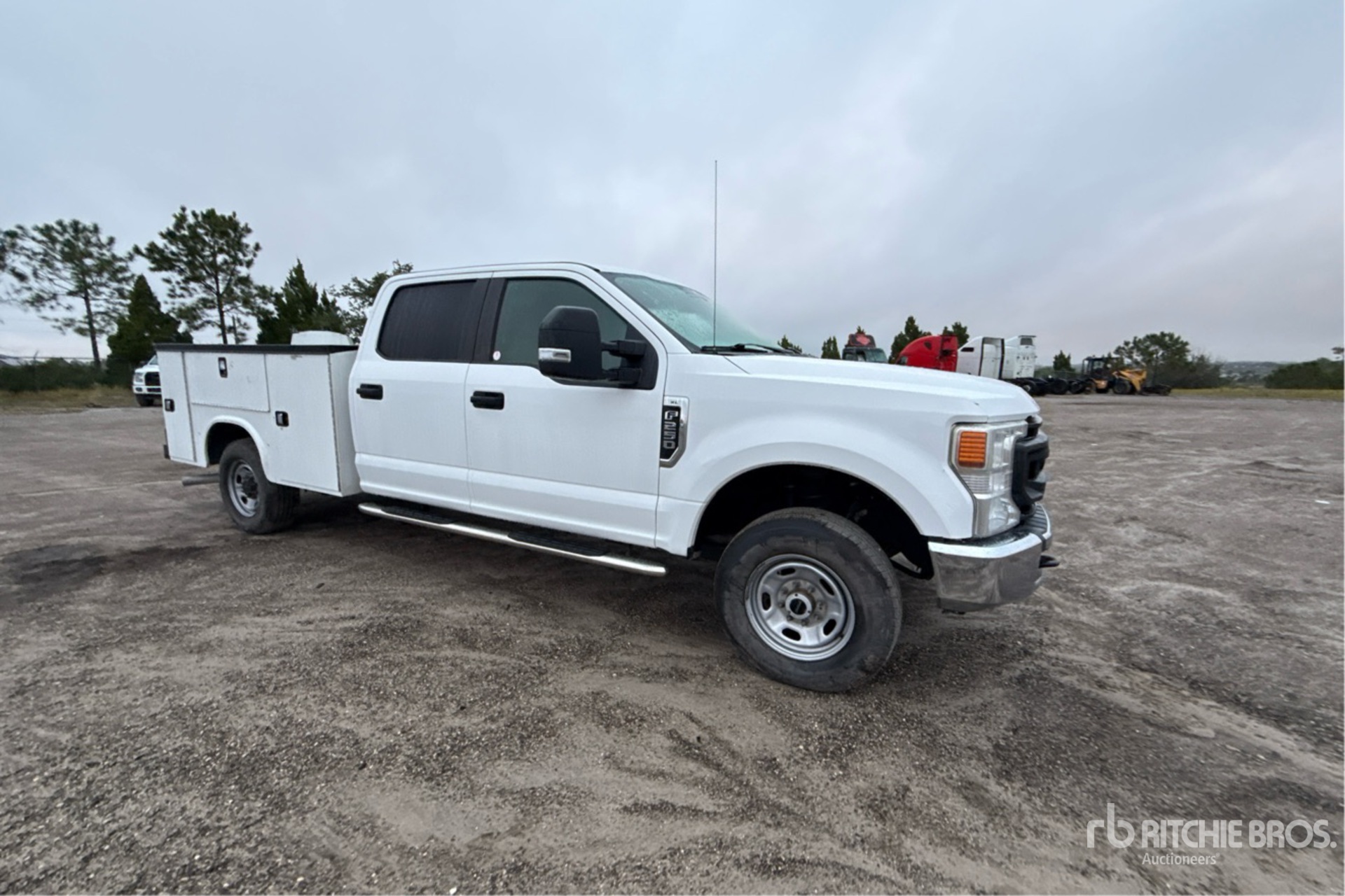 General Appearance with Picture, Right Front Corner