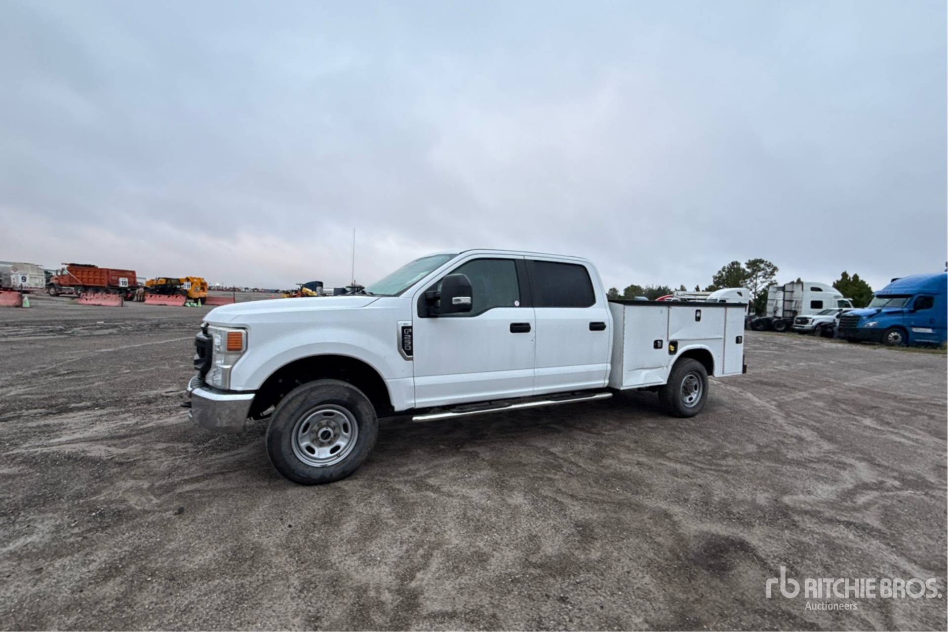 General Appearance with Picture, Left Front Corner