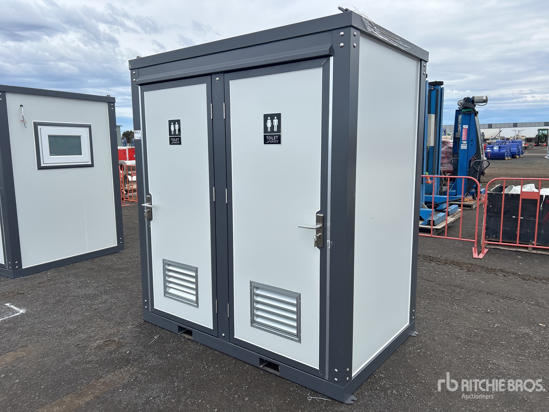 General Appearance with Picture, Left Front Corner