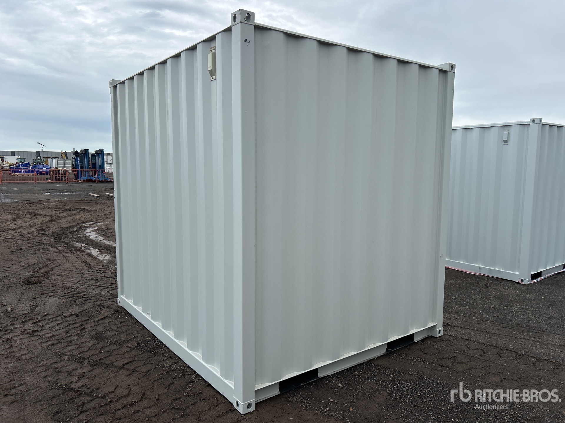 General Appearance with Foto, angolo posteriore sinistro