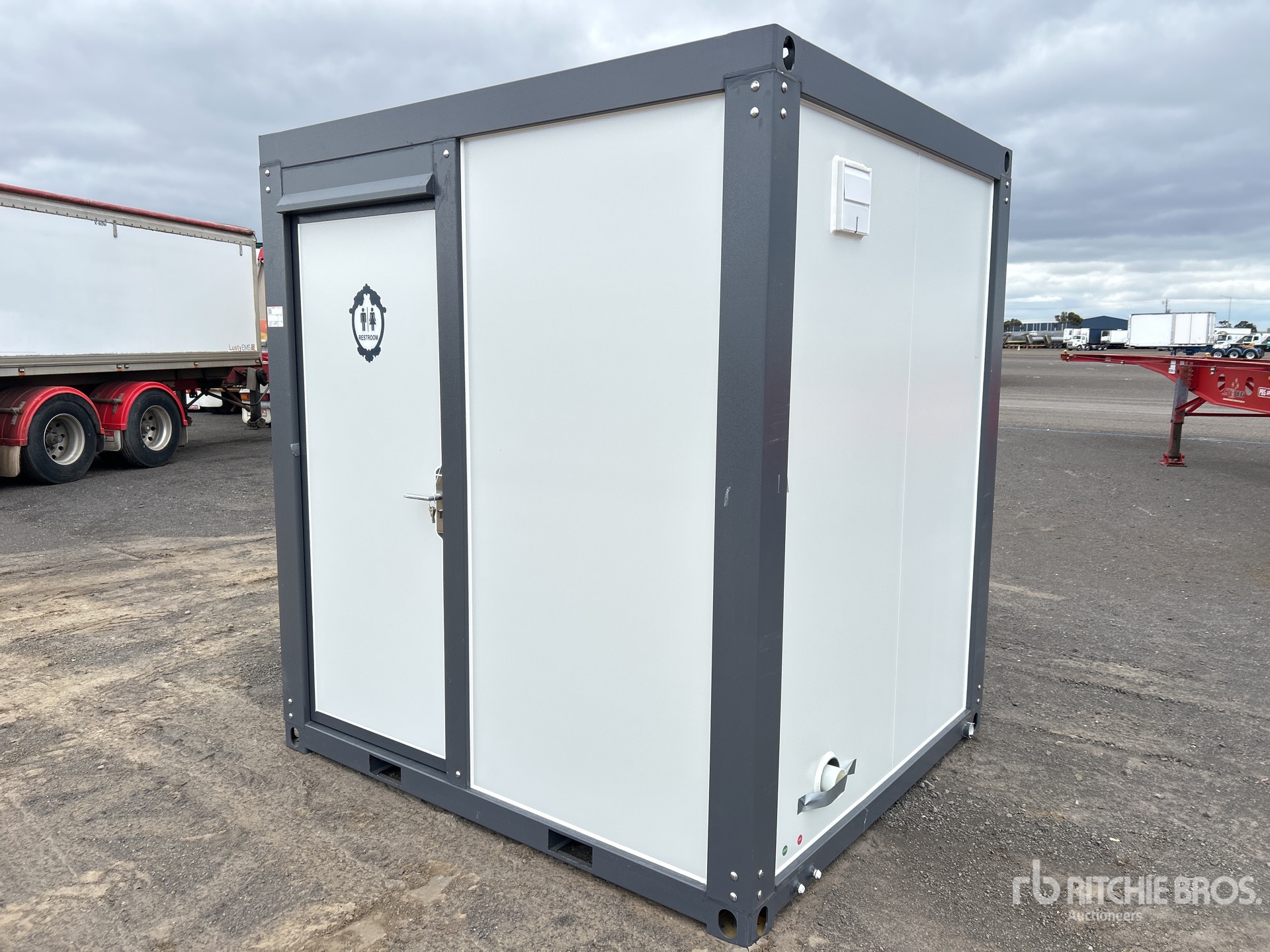 General Appearance with Image, coin avant gauche