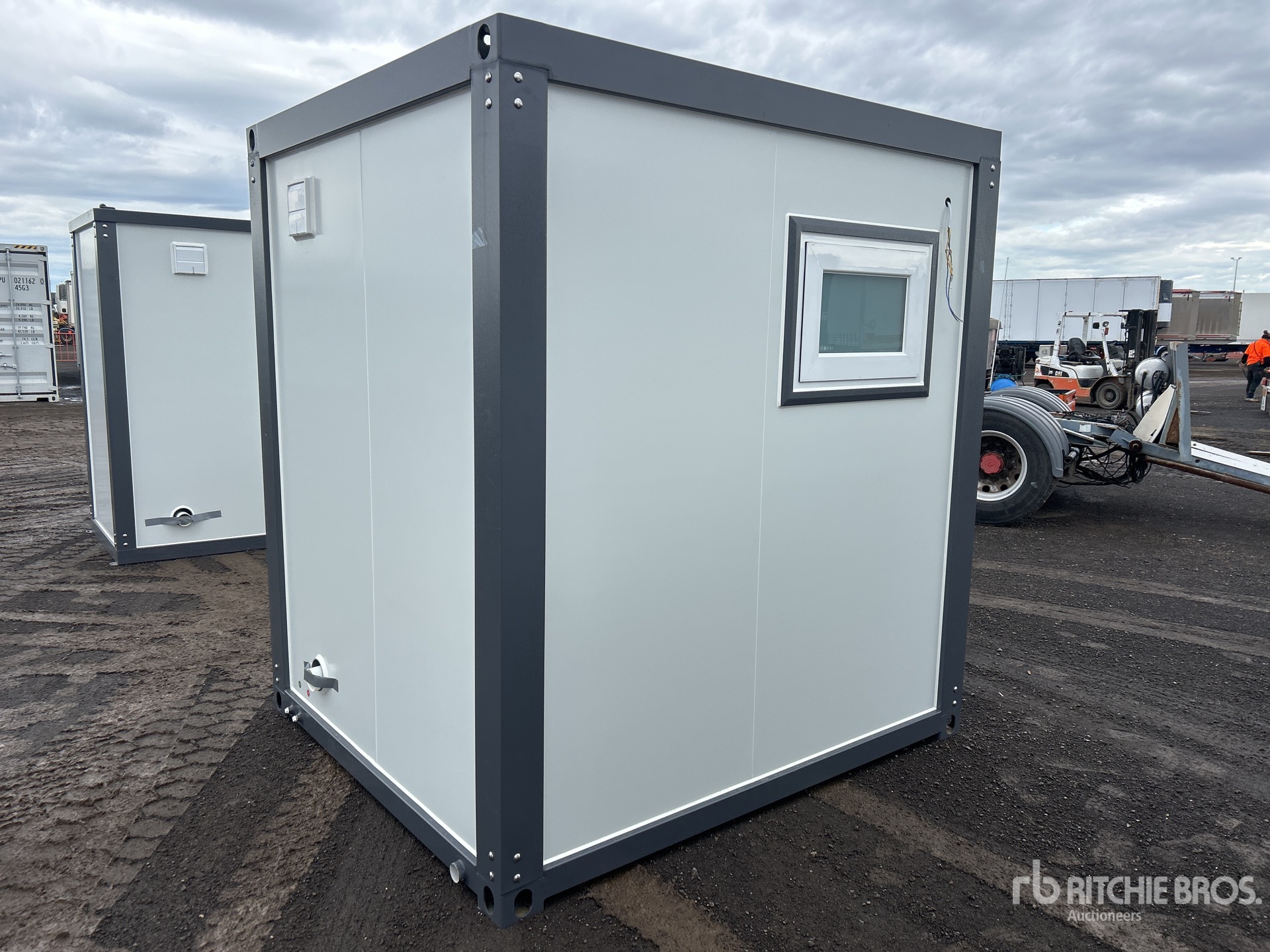 General Appearance with Picture, Left Rear Corner