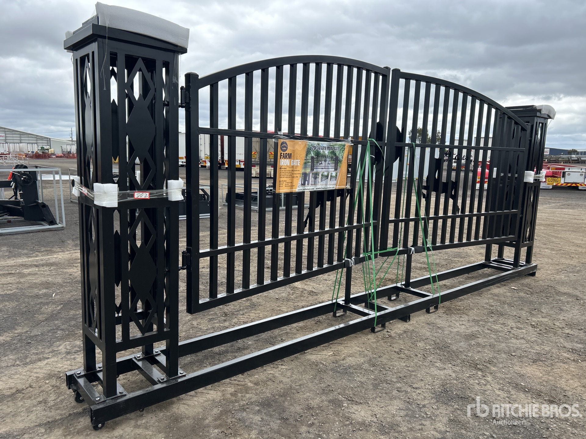 General Appearance with Picture, Right Front Corner