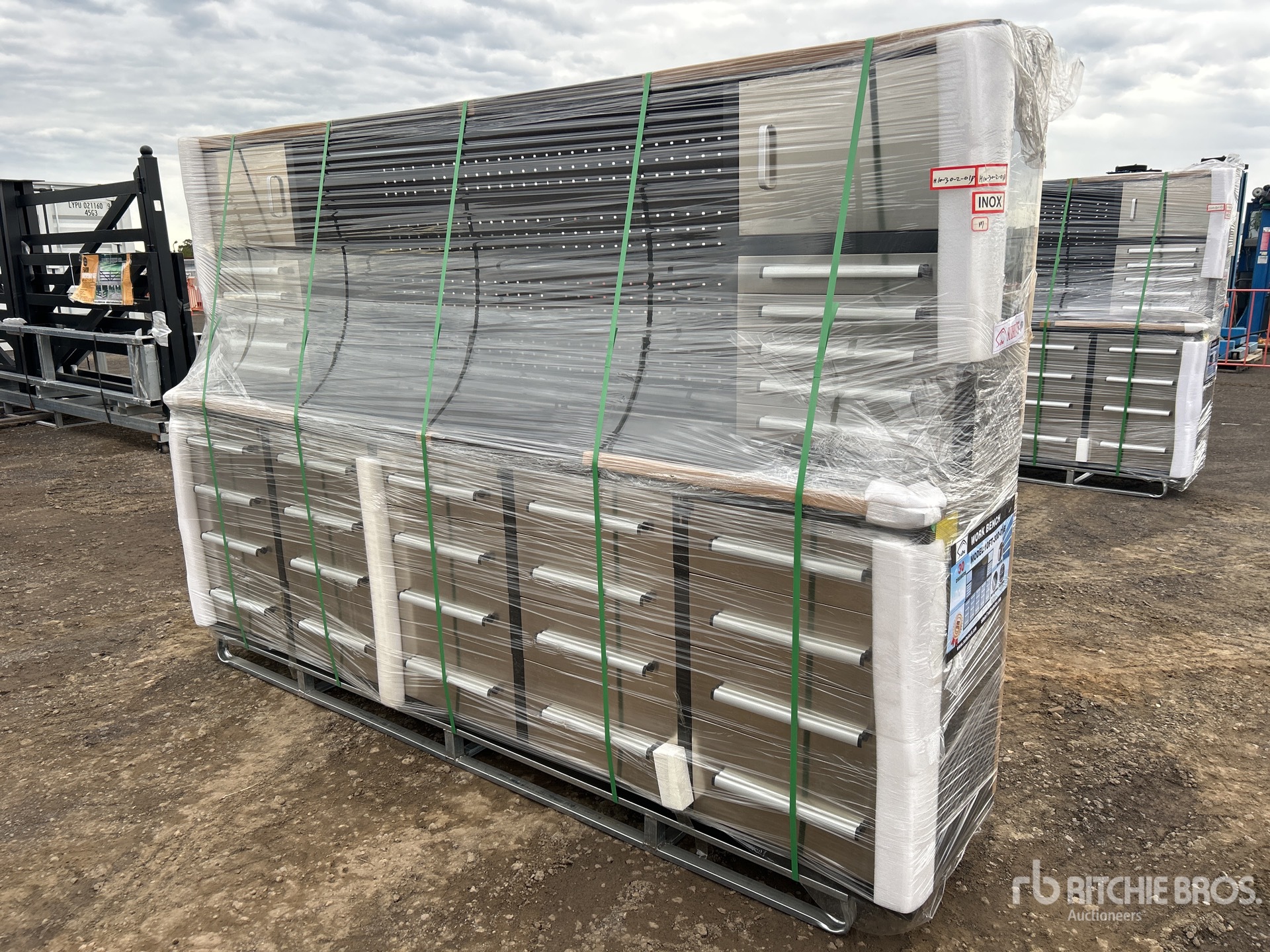 General Appearance with Picture, Left Front Corner