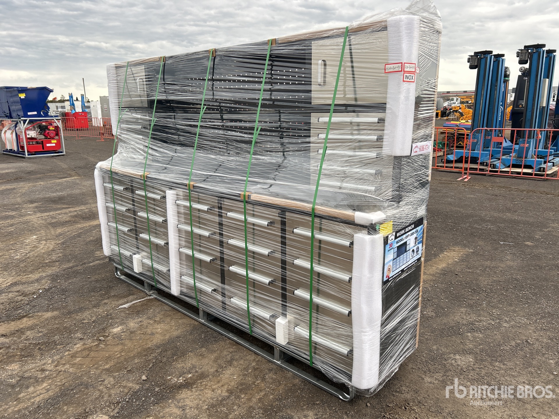 General Appearance with Picture, Left Front Corner