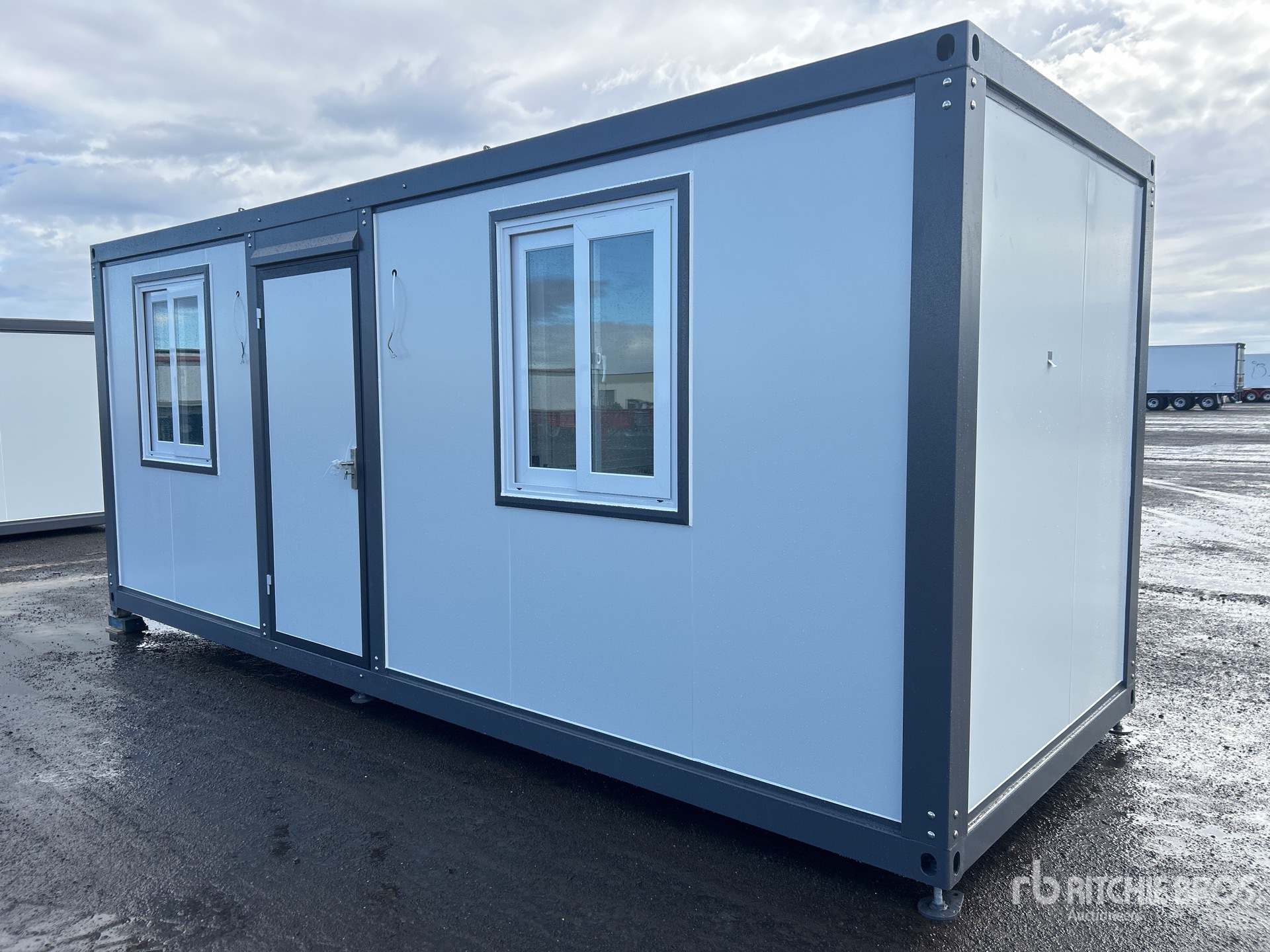 General Appearance with Picture, Left Front Corner