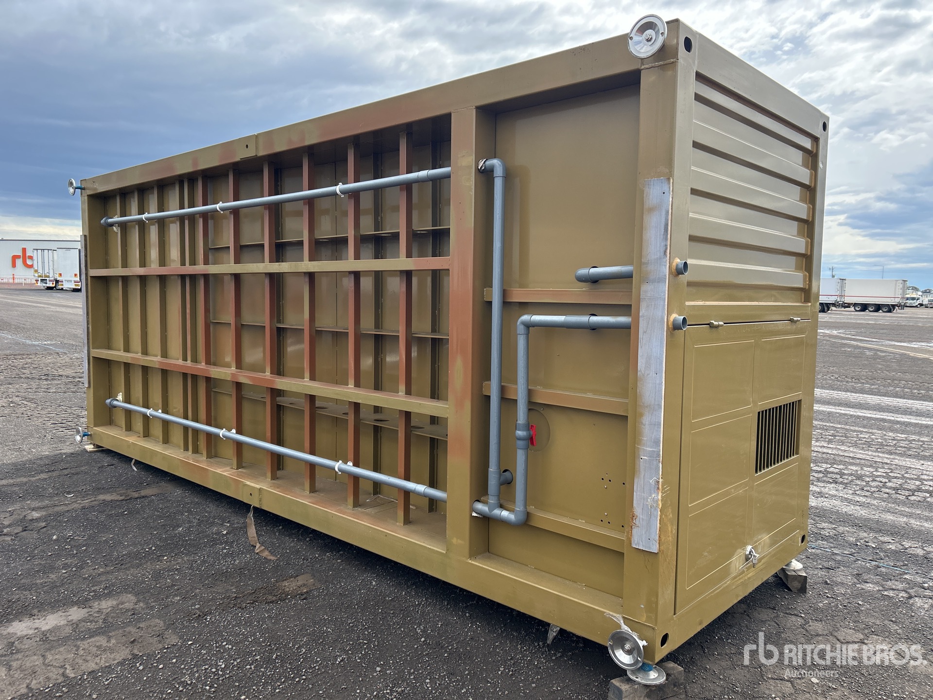 General Appearance with Image, coin arrière droit