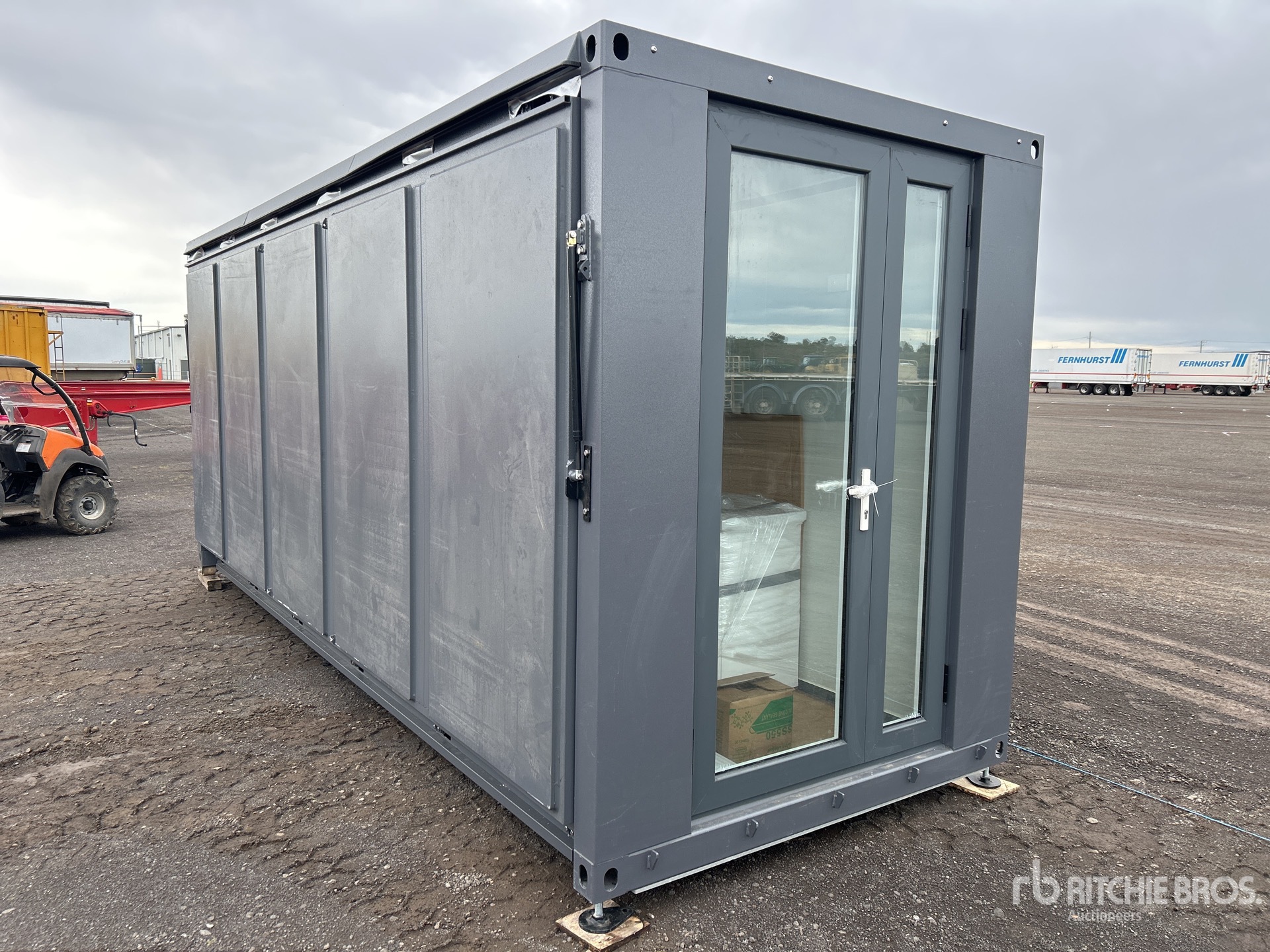 General Appearance with Picture, Right Front Corner