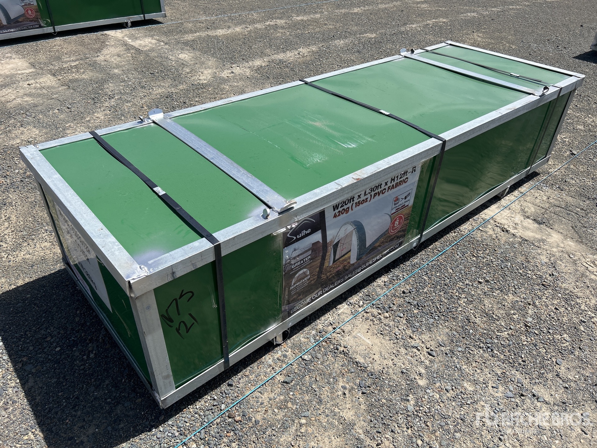 General Appearance with Image, coin avant droit