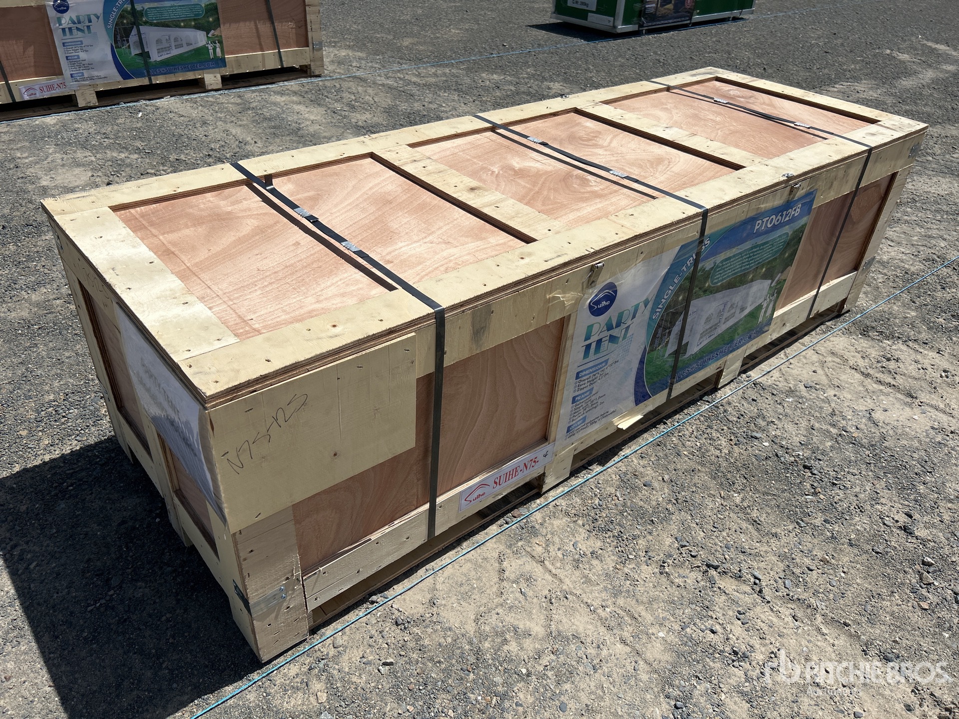 General Appearance with Image, coin avant droit