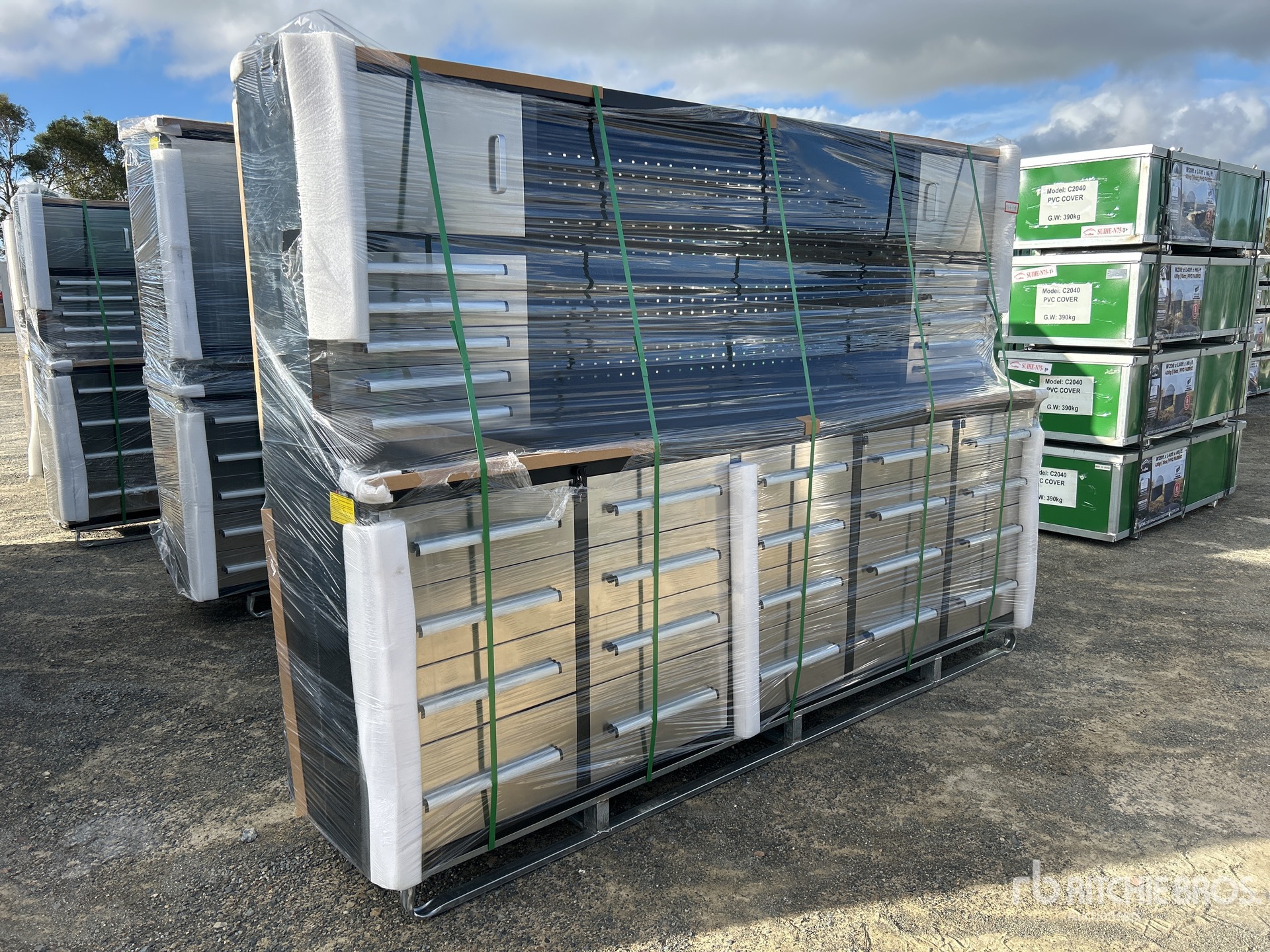 General Appearance with Picture, Right Front Corner