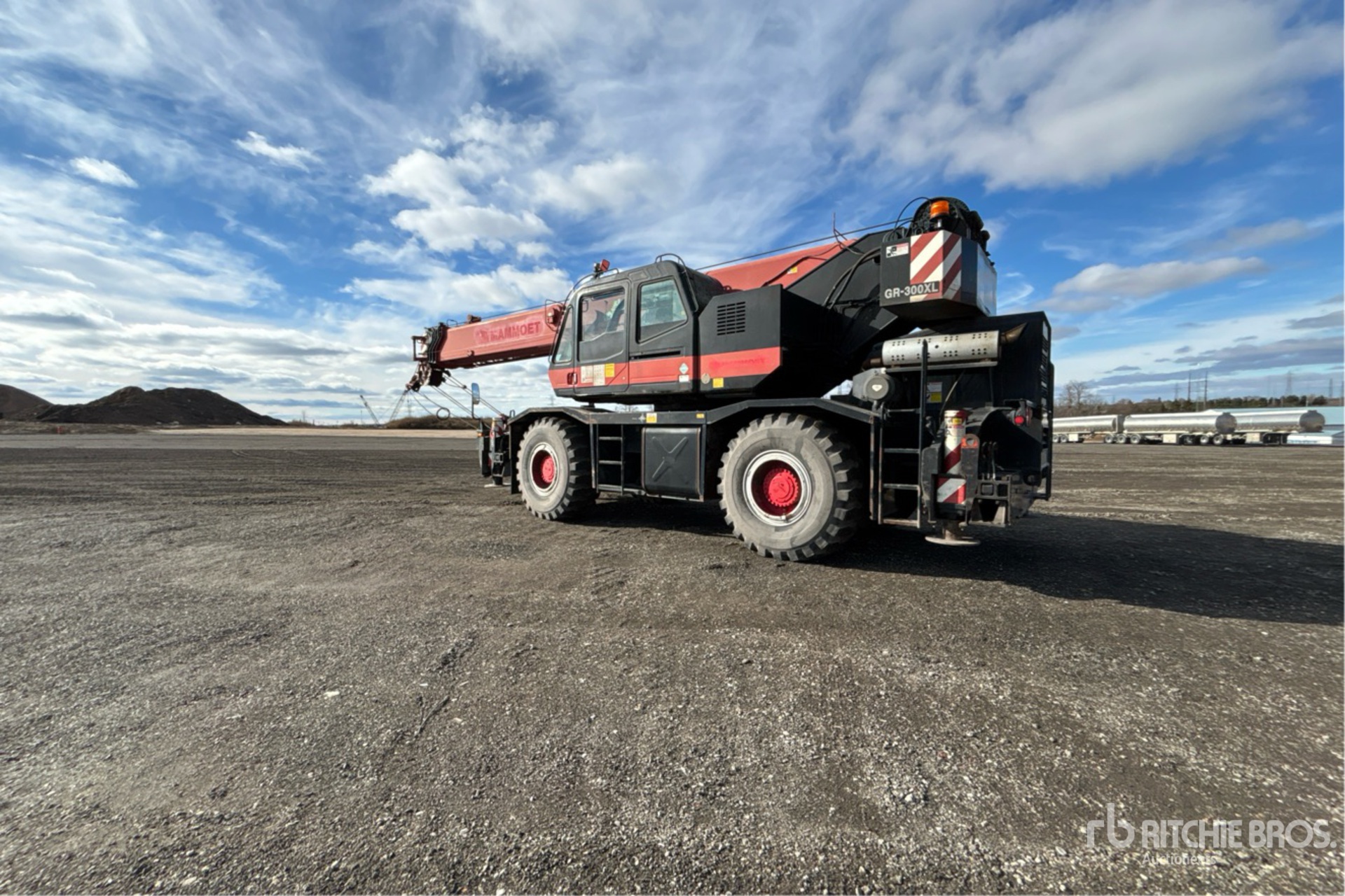Aspect général with Image, coin arrière gauche