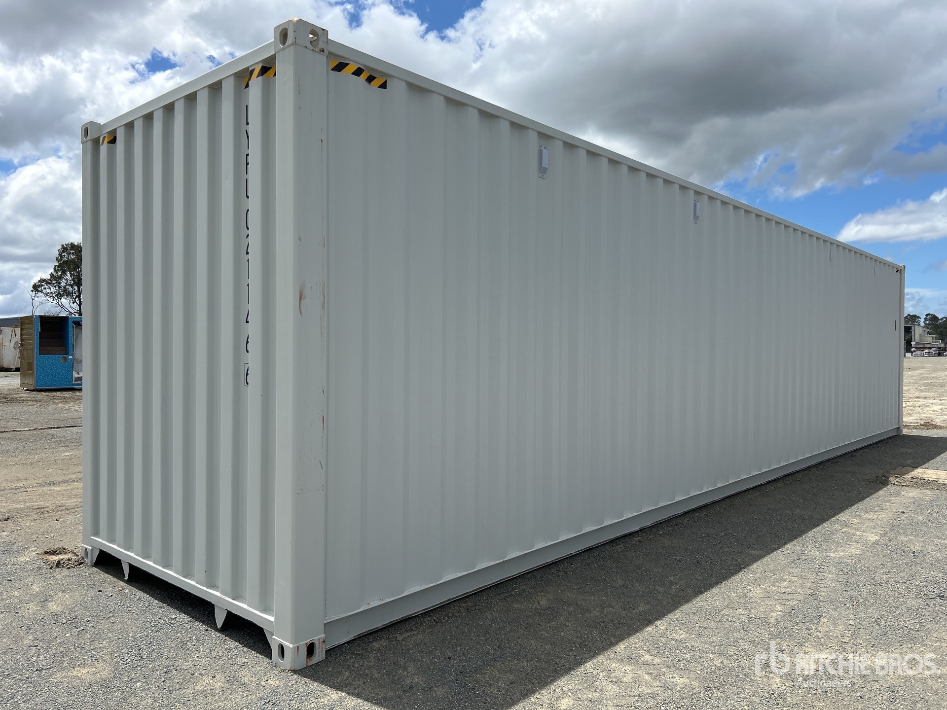 General Appearance with Bild, Ecke hinten rechts