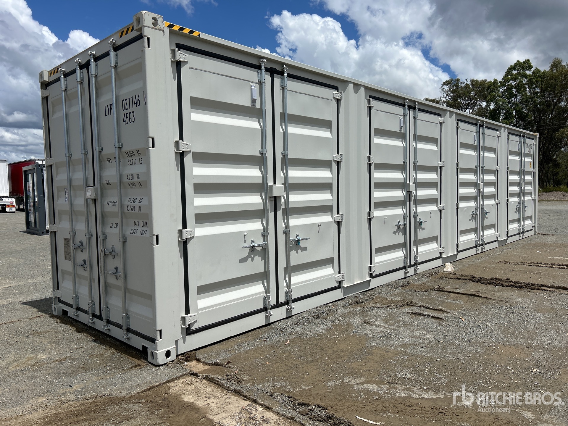 General Appearance with Bild, Ecke vorne links