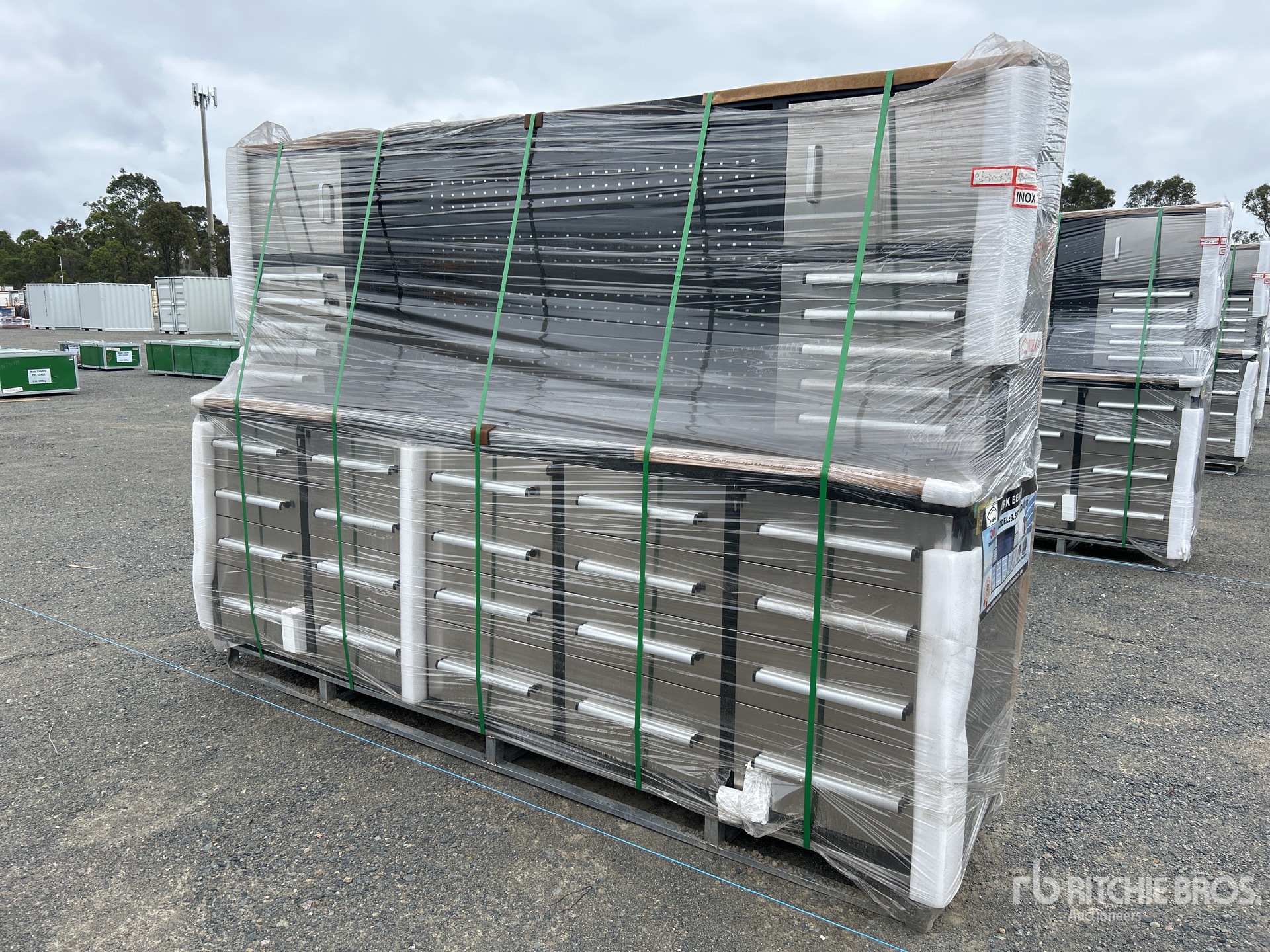 General Appearance with Picture, Left Front Corner