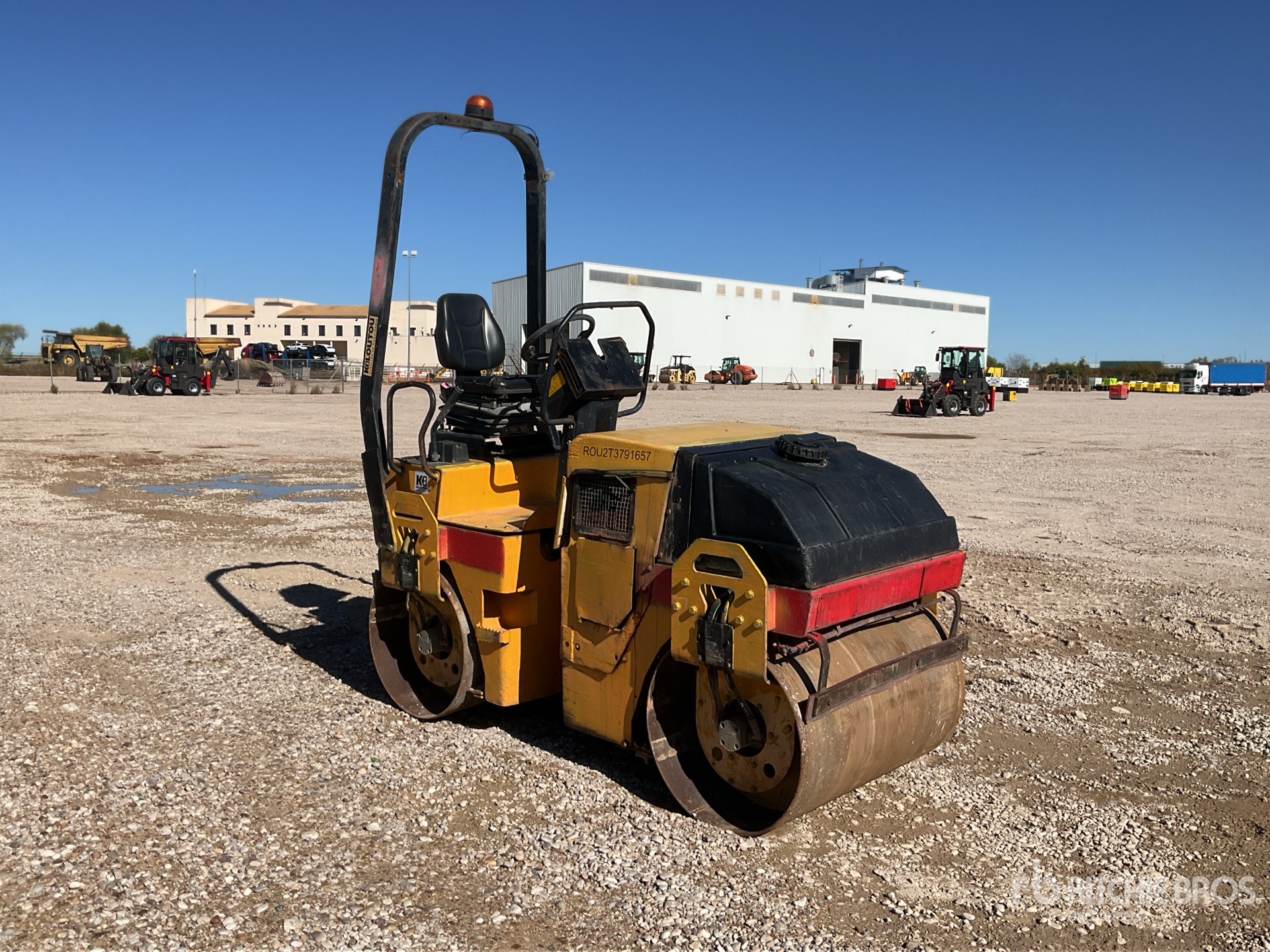 General Appearance with Imagen: esquina delantera derecha