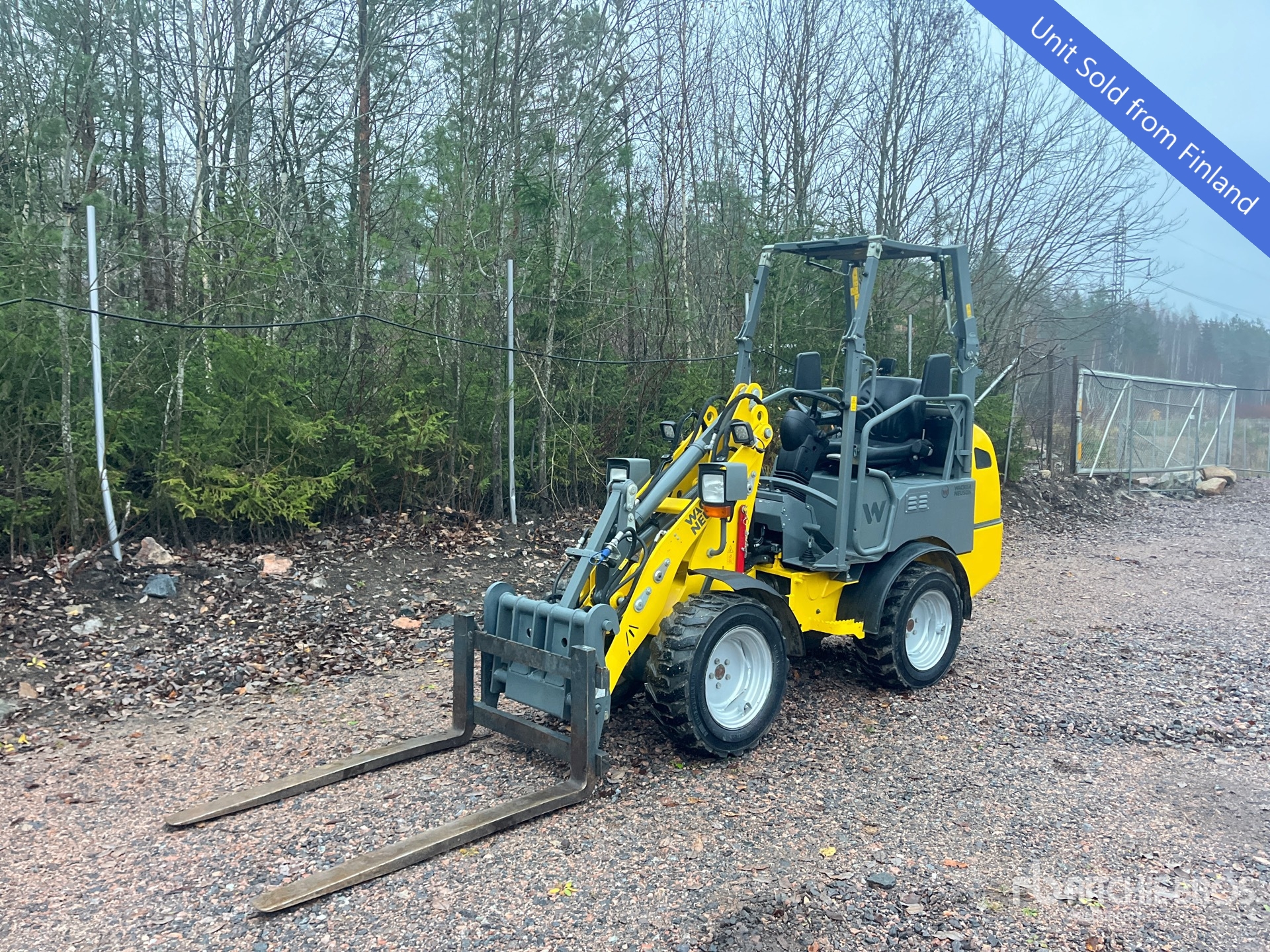 General Appearance with Featured Photo