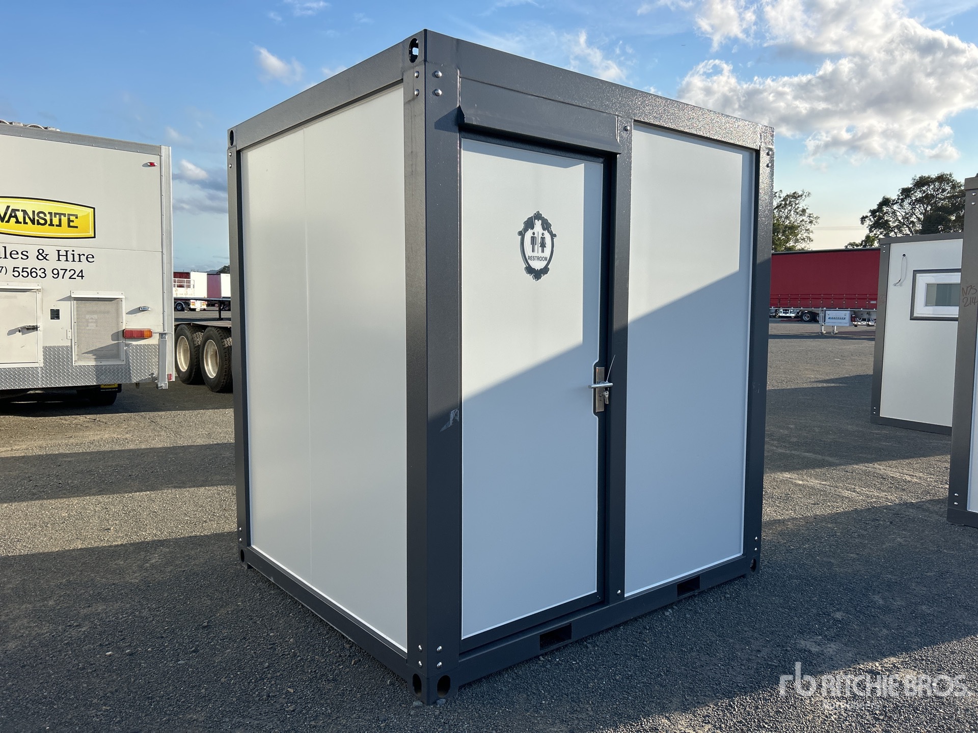 General Appearance with Picture, Right Front Corner