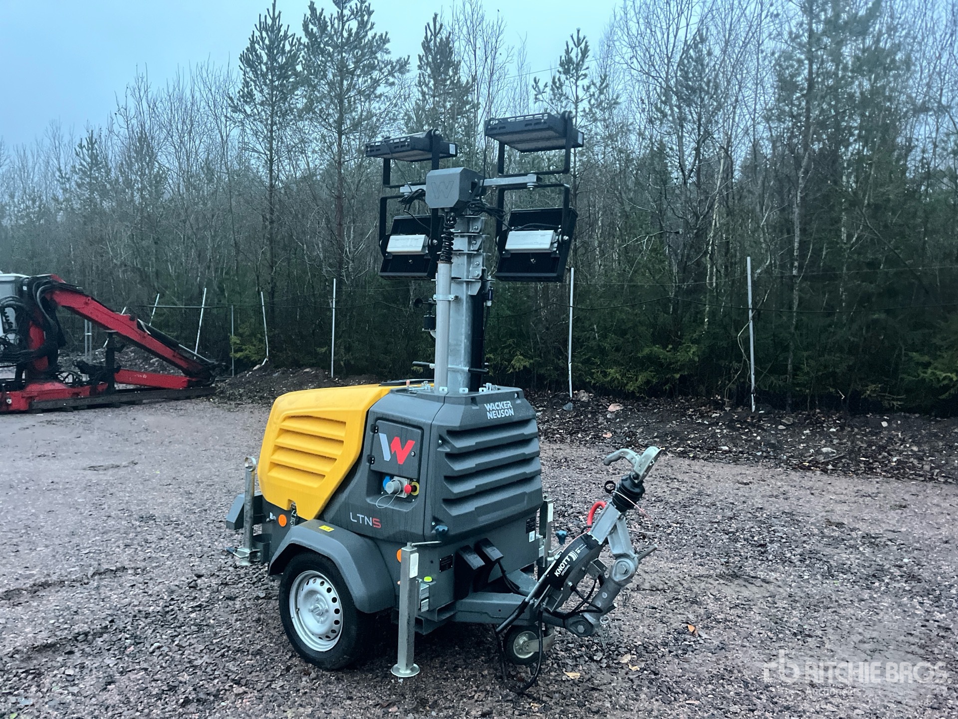 General Appearance with Picture, Right Front Corner