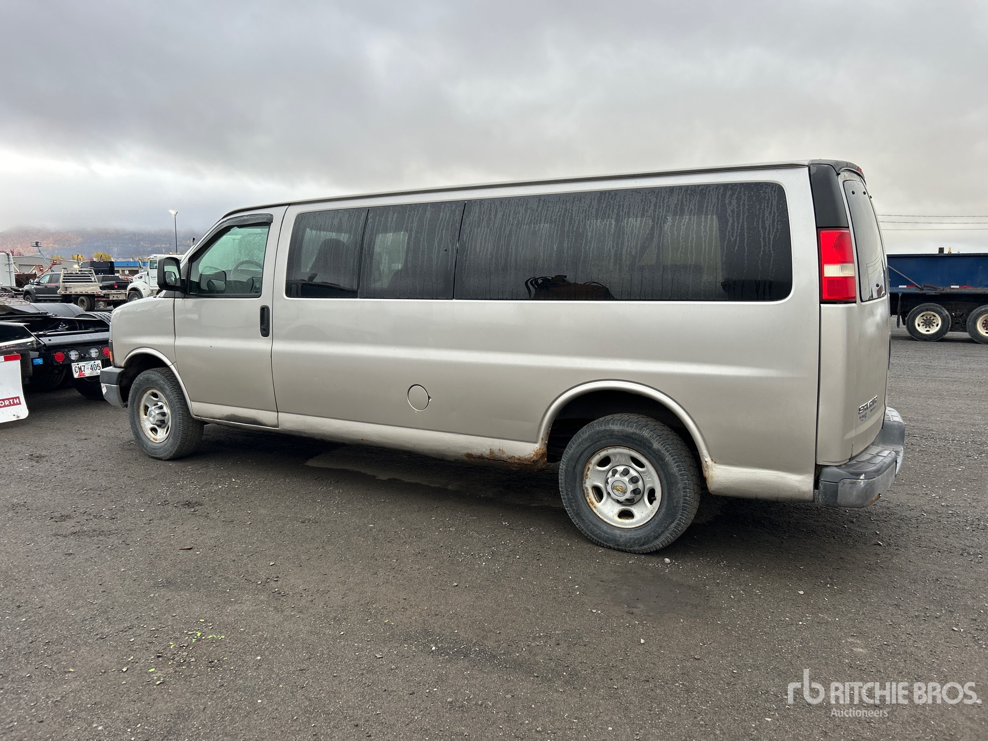 General Appearance with Picture, Left Rear Corner