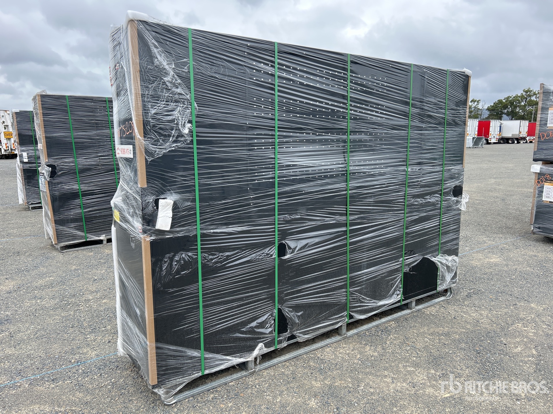 General Appearance with Picture, Left Rear Corner