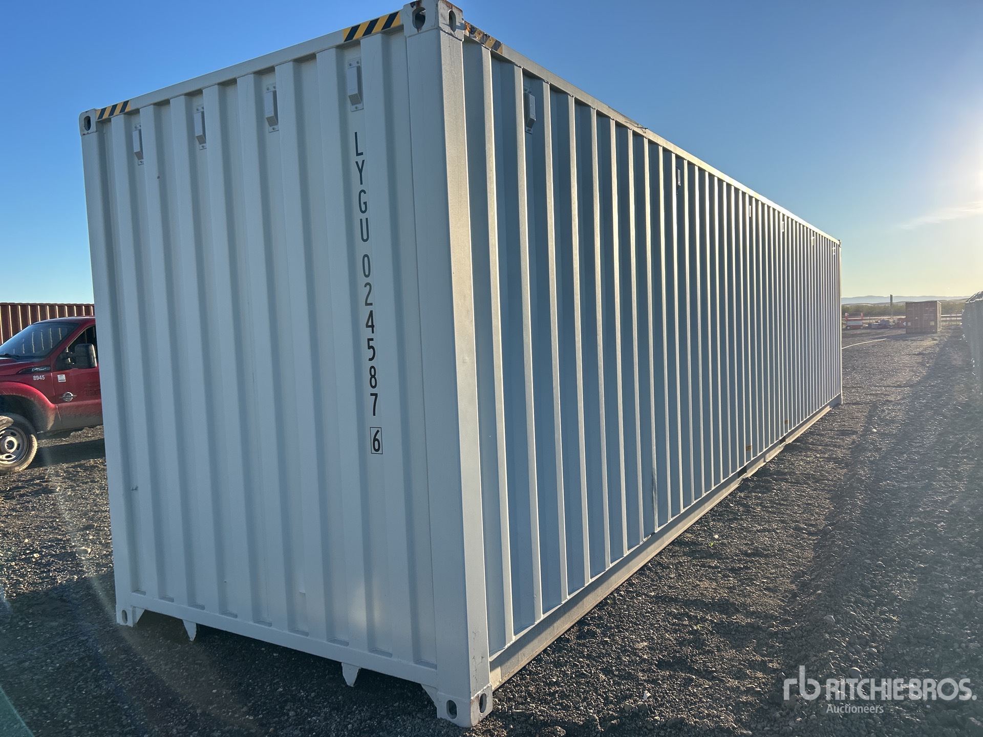 Aspect général with Image, coin arrière droit