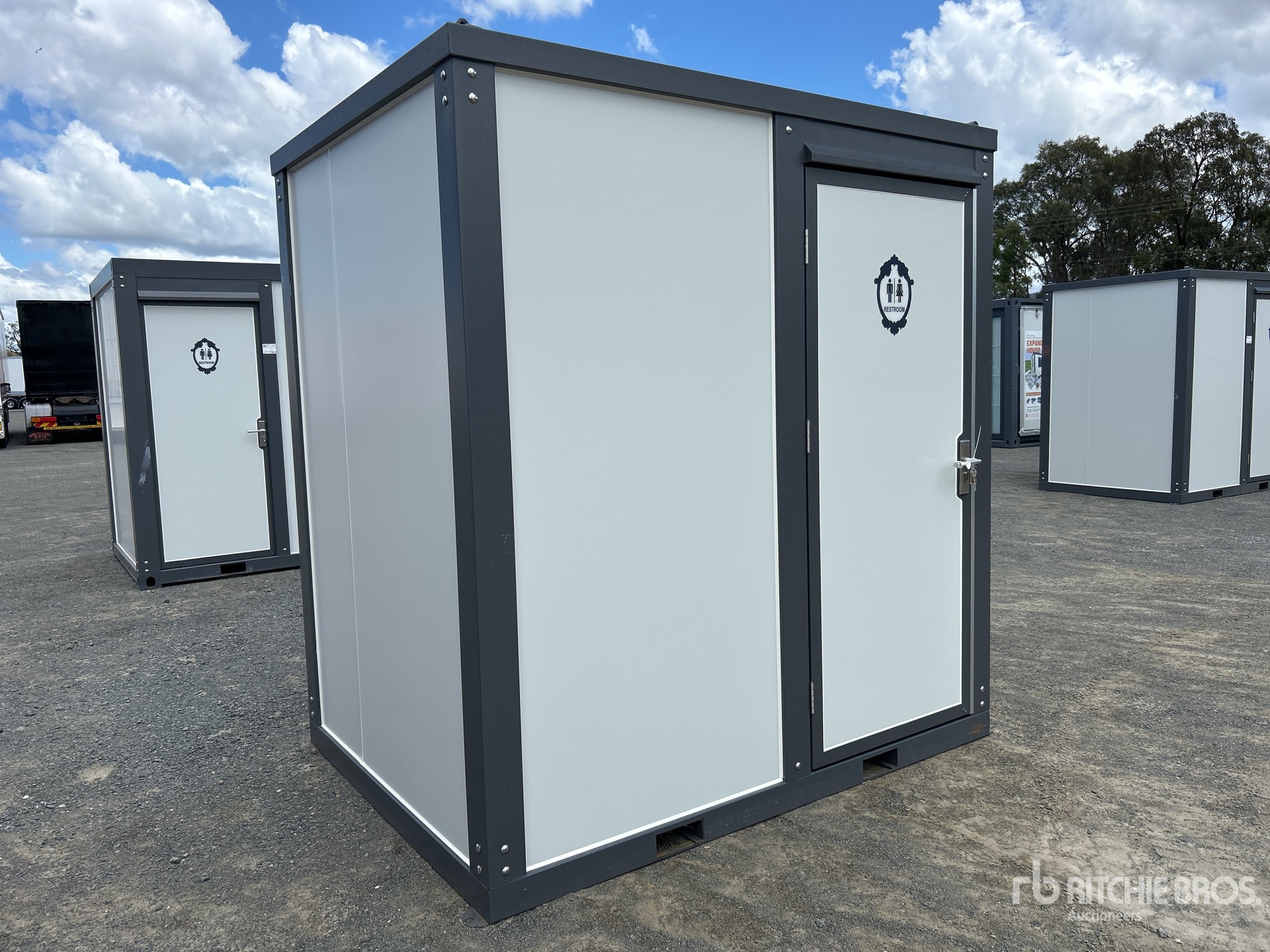 General Appearance with Picture, Right Front Corner