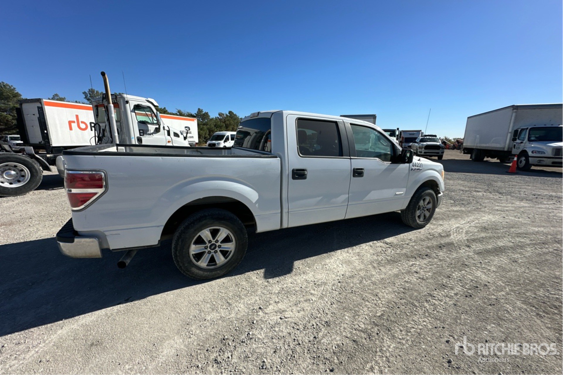 General Appearance with Picture, Right Rear Corner