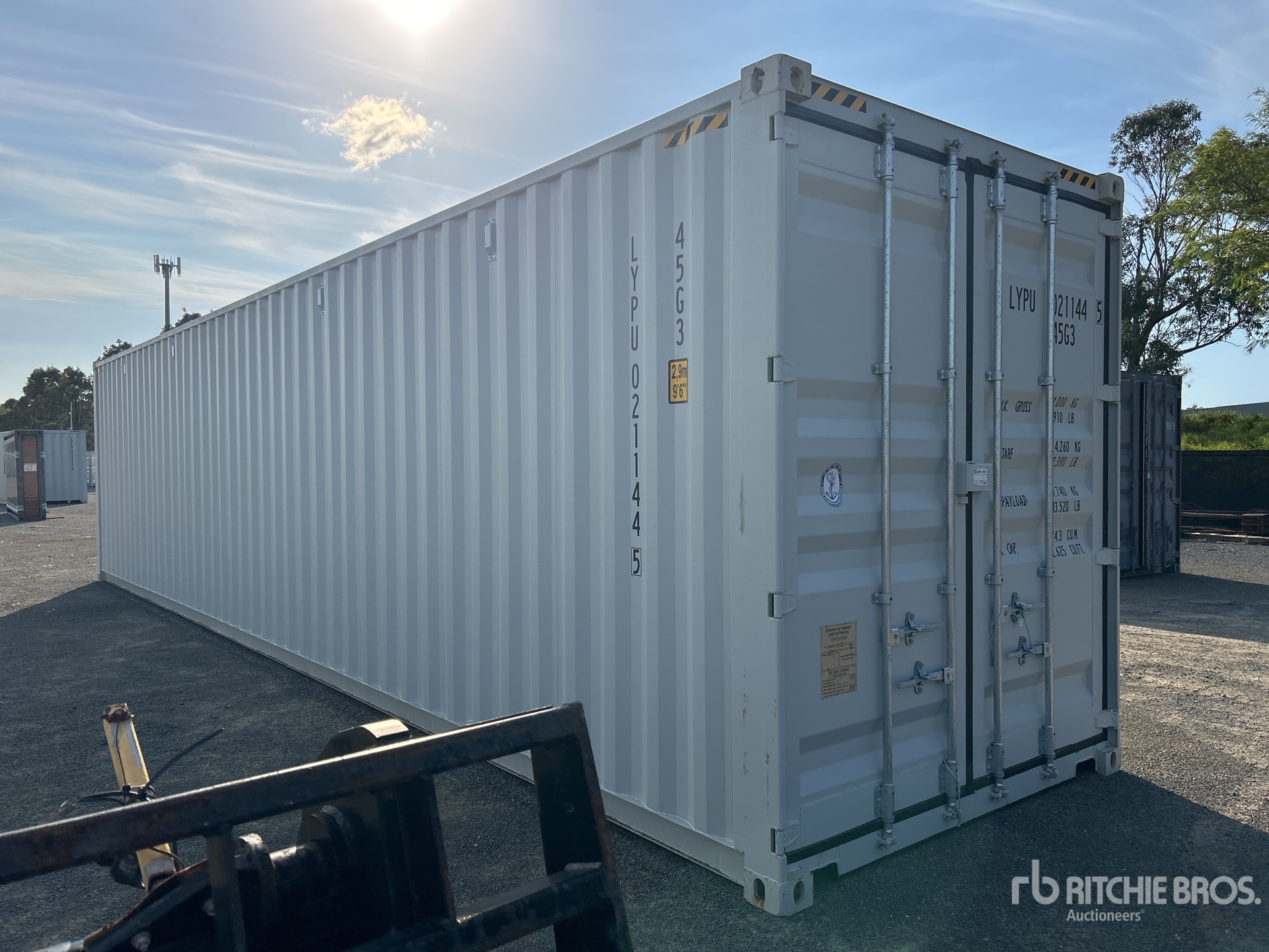 General Appearance with Picture, Right Front Corner