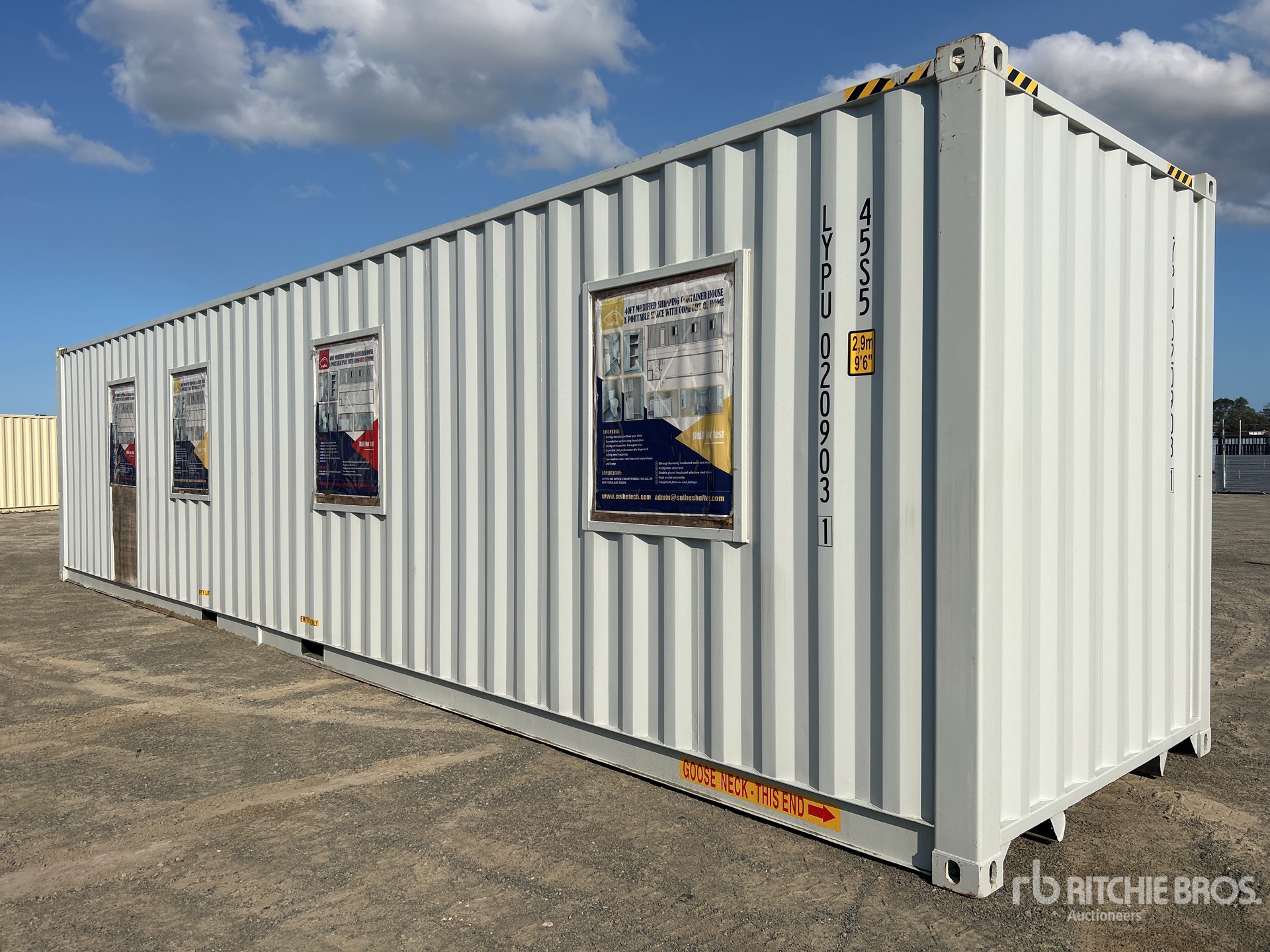 Aspect général with Image, coin arrière gauche