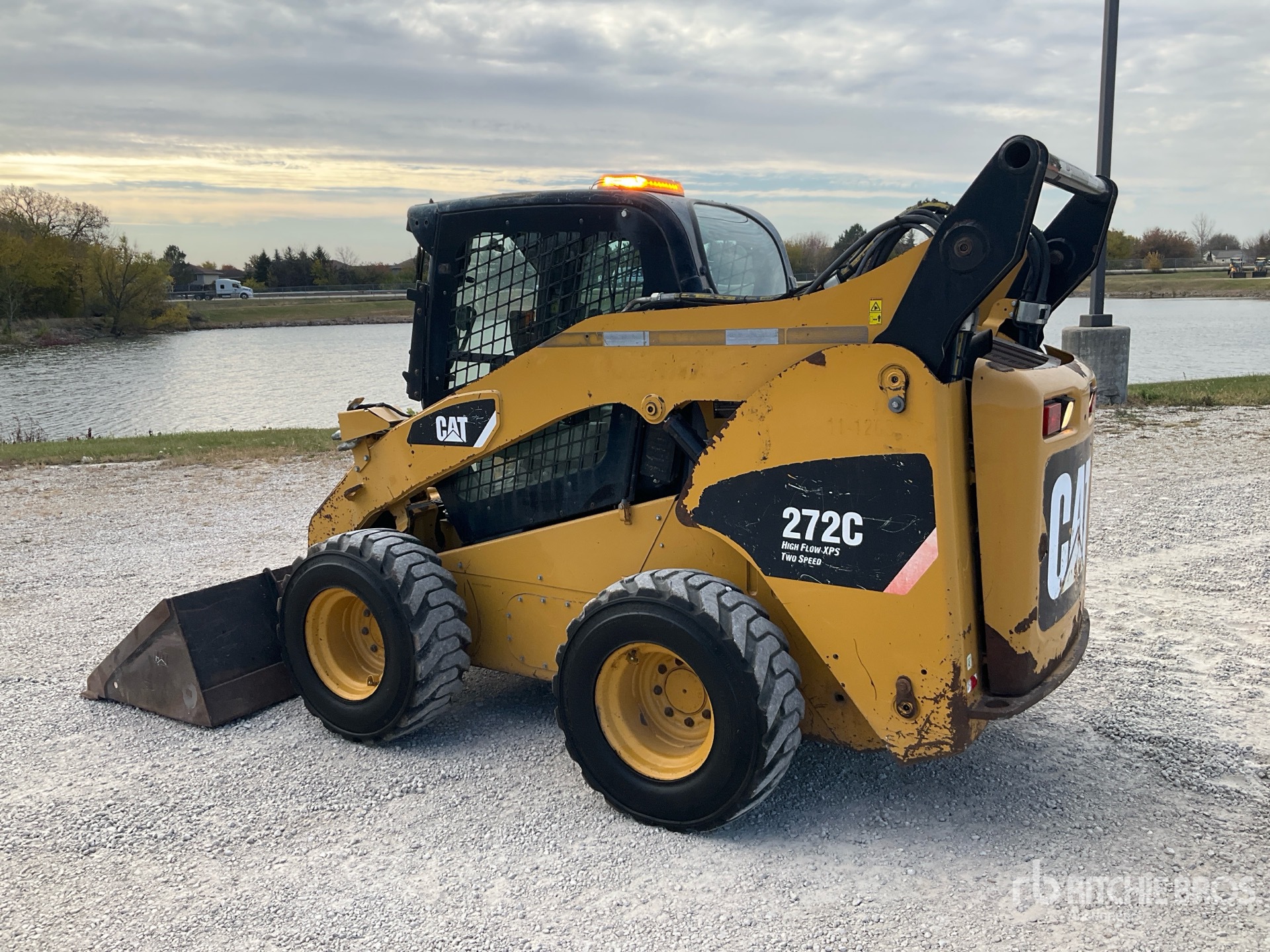 Aspect général with Image, coin arrière gauche