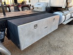 4 Underbody - Truck with 