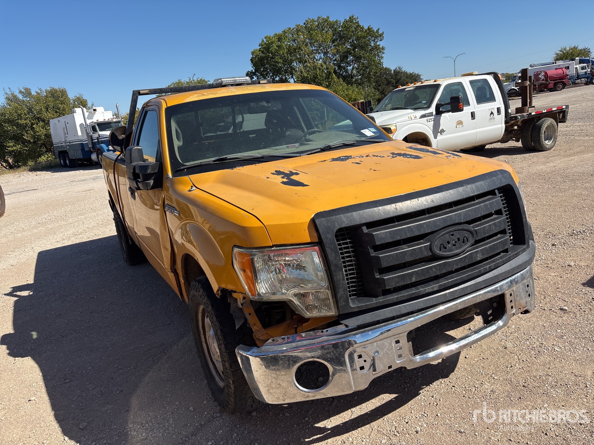 General Appearance with Picture, Right Front Corner