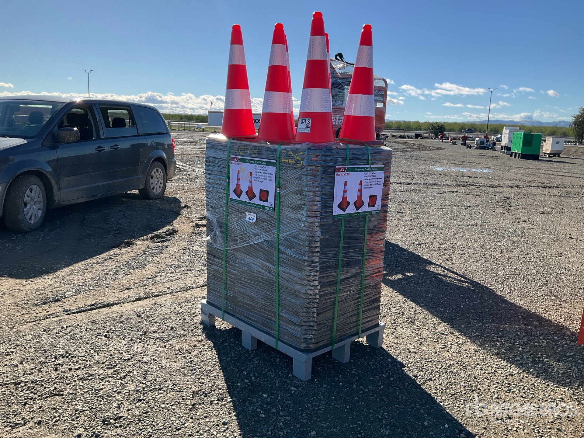 General Appearance with Picture, Left Front Corner