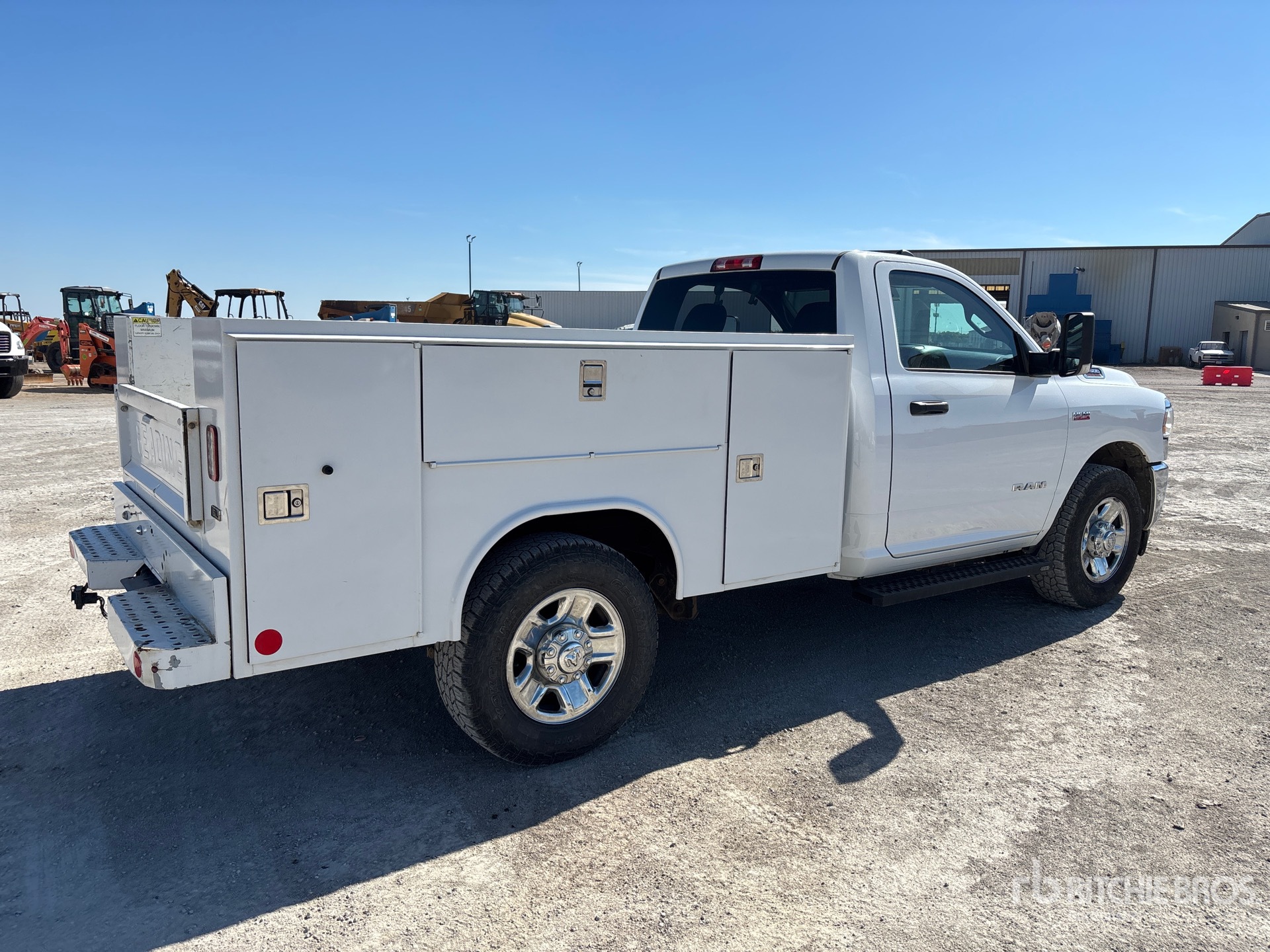 General Appearance with Picture, Right Rear Corner