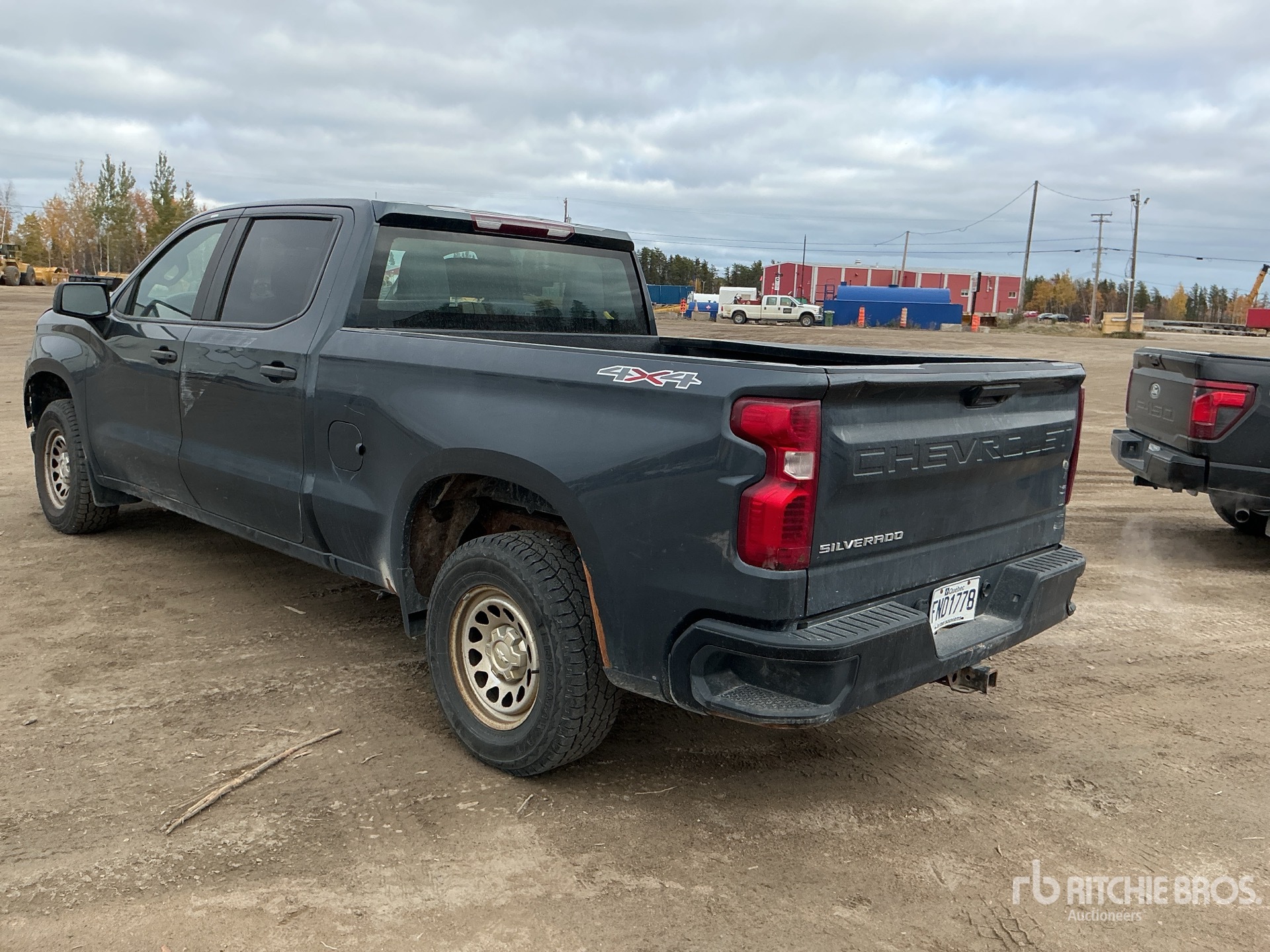 General Appearance with Picture, Left Rear Corner