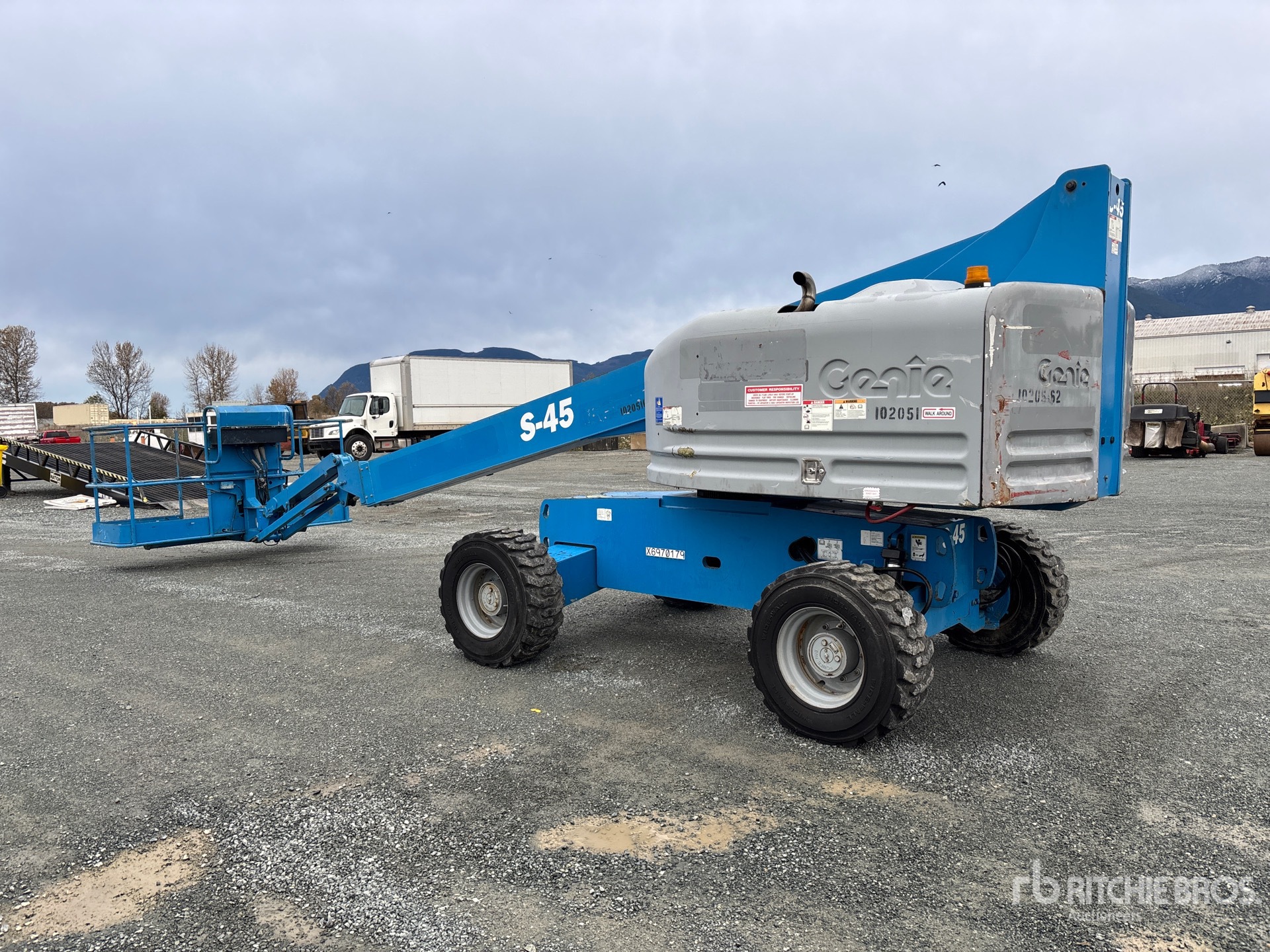 General Appearance with Picture, Left Rear Corner