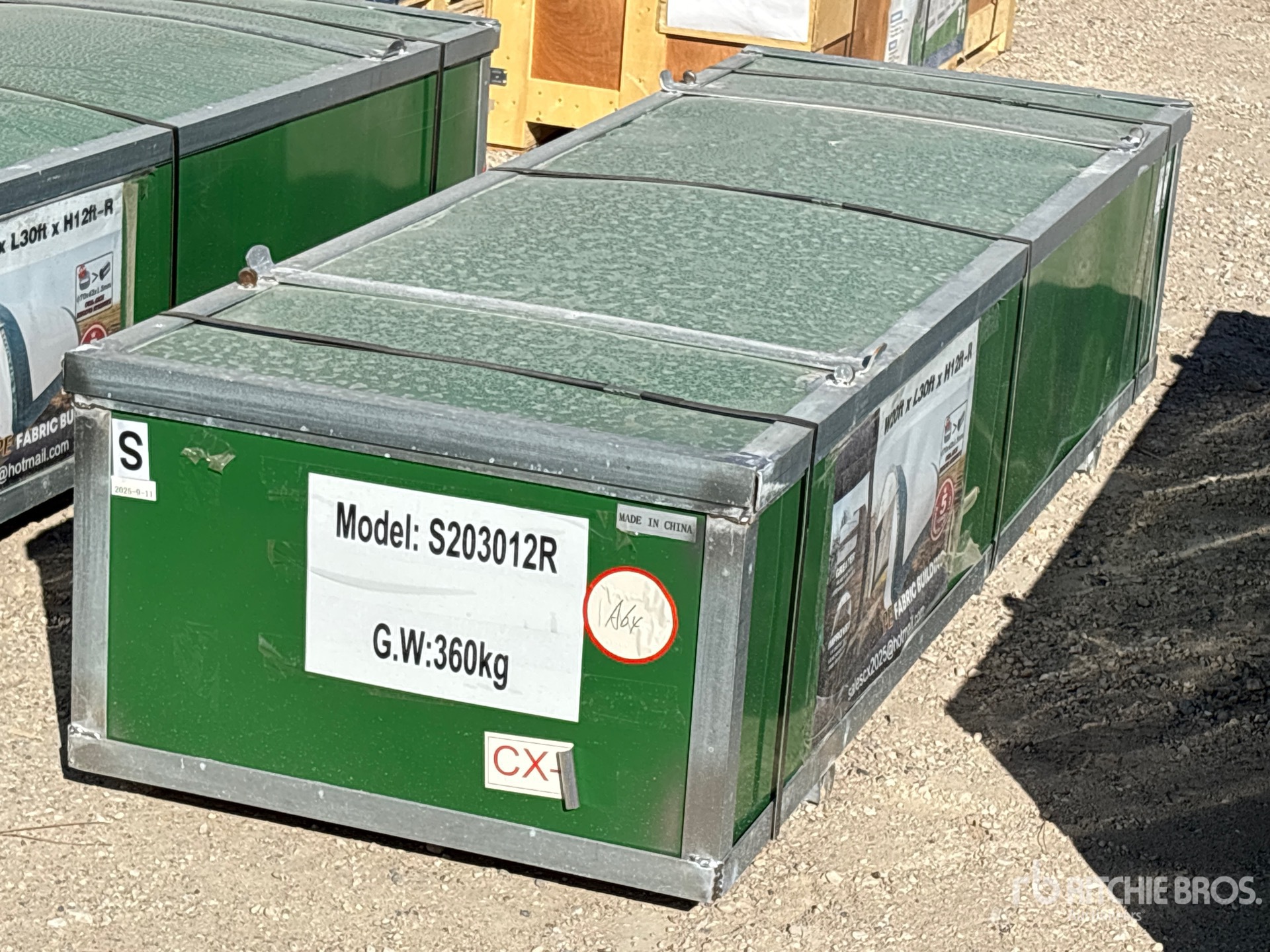 General Appearance with Picture, Right Front Corner