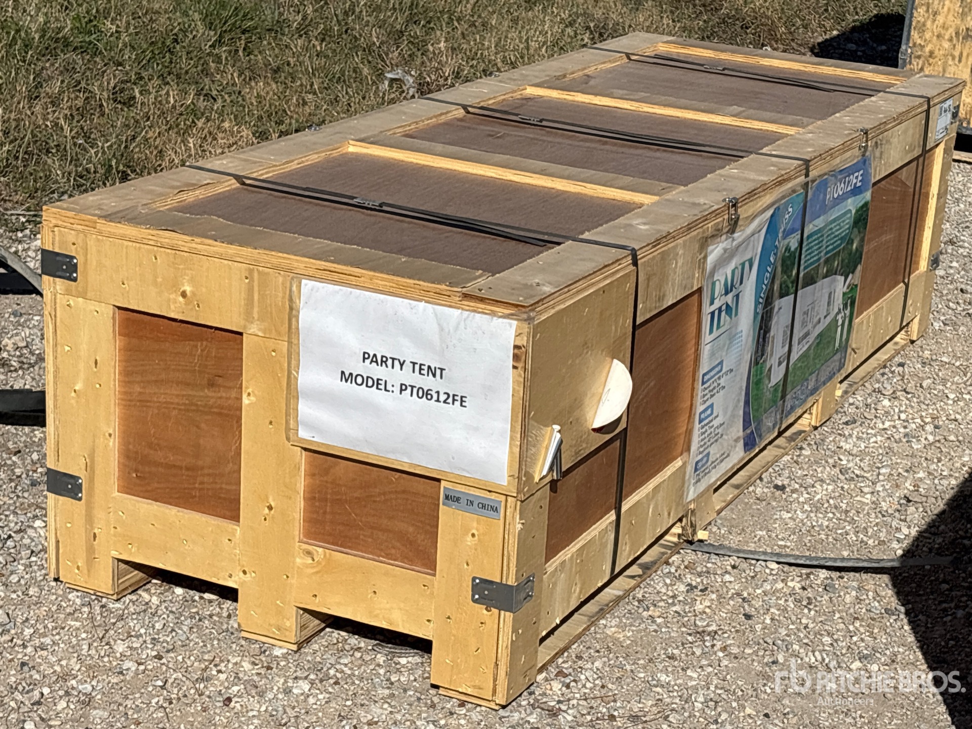 General Appearance with Picture, Right Front Corner