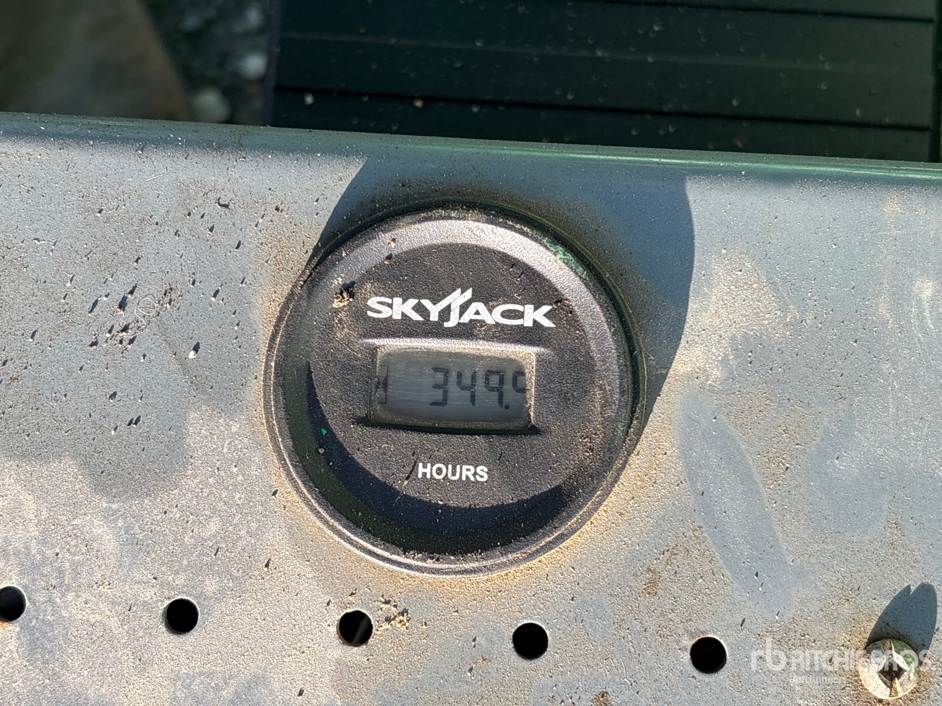 General Appearance with Hour Meter / Odometer