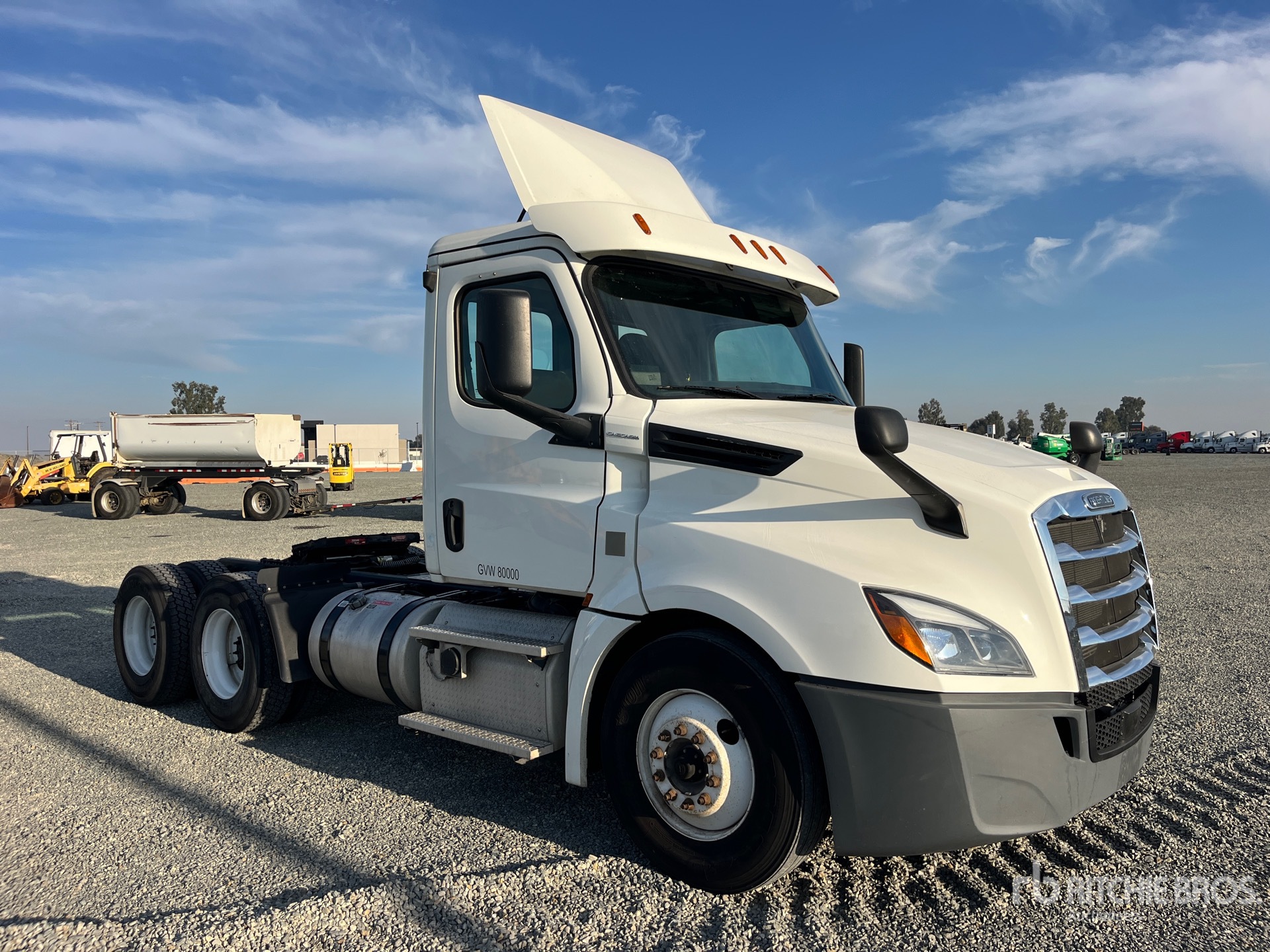 General Appearance with Image, coin avant droit