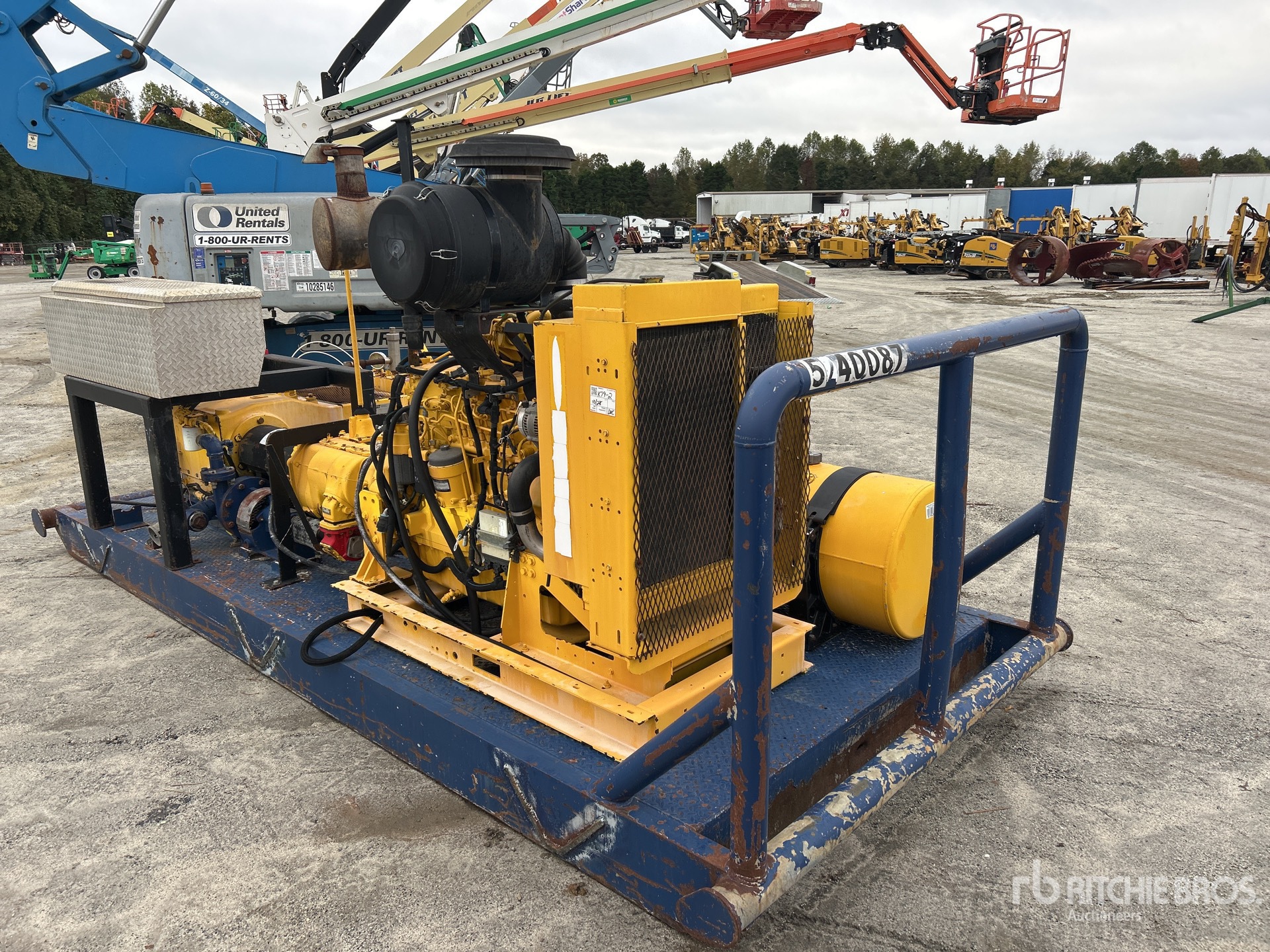 General Appearance with Picture, Right Front Corner