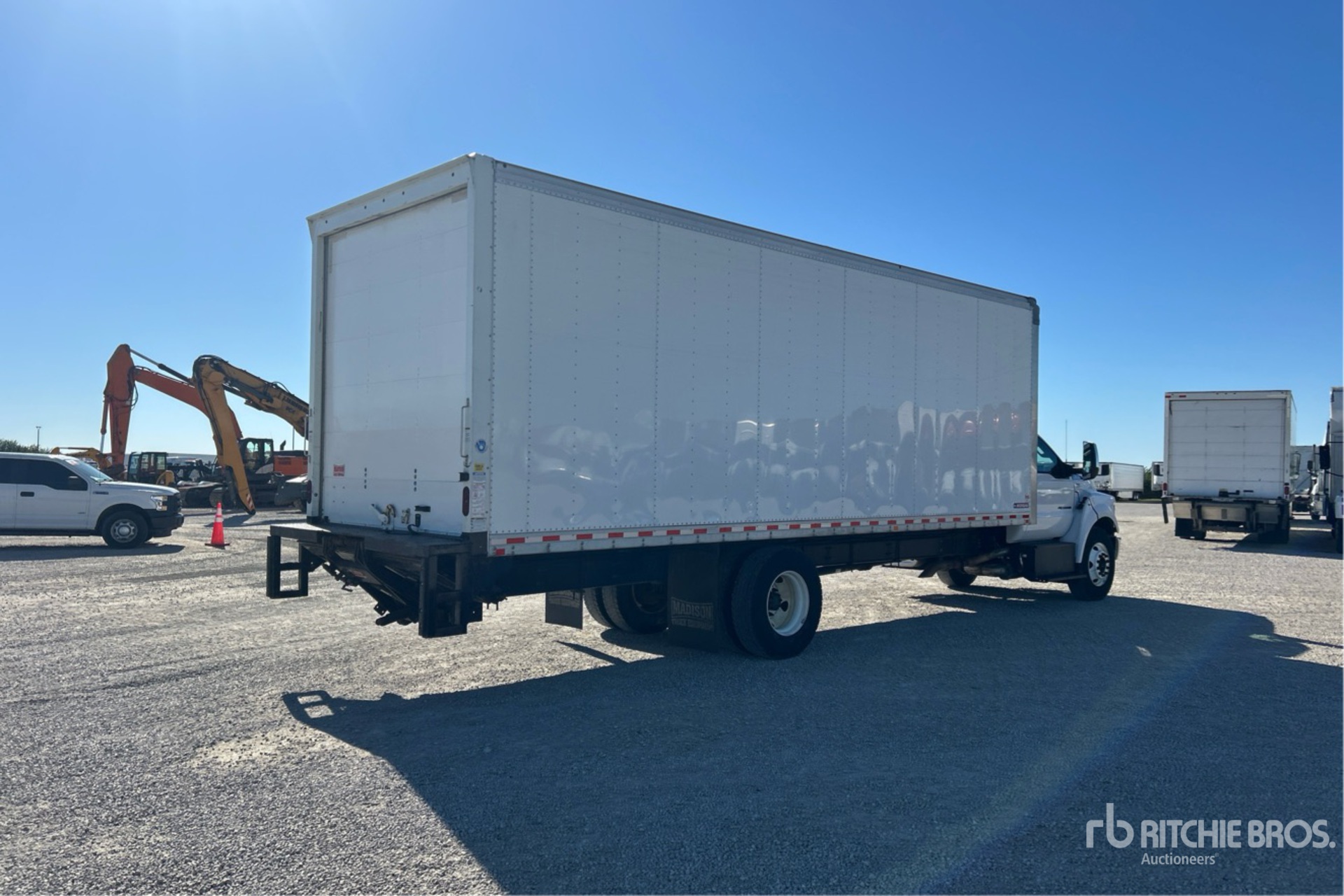 General Appearance with Foto, angolo anteriore sinistro