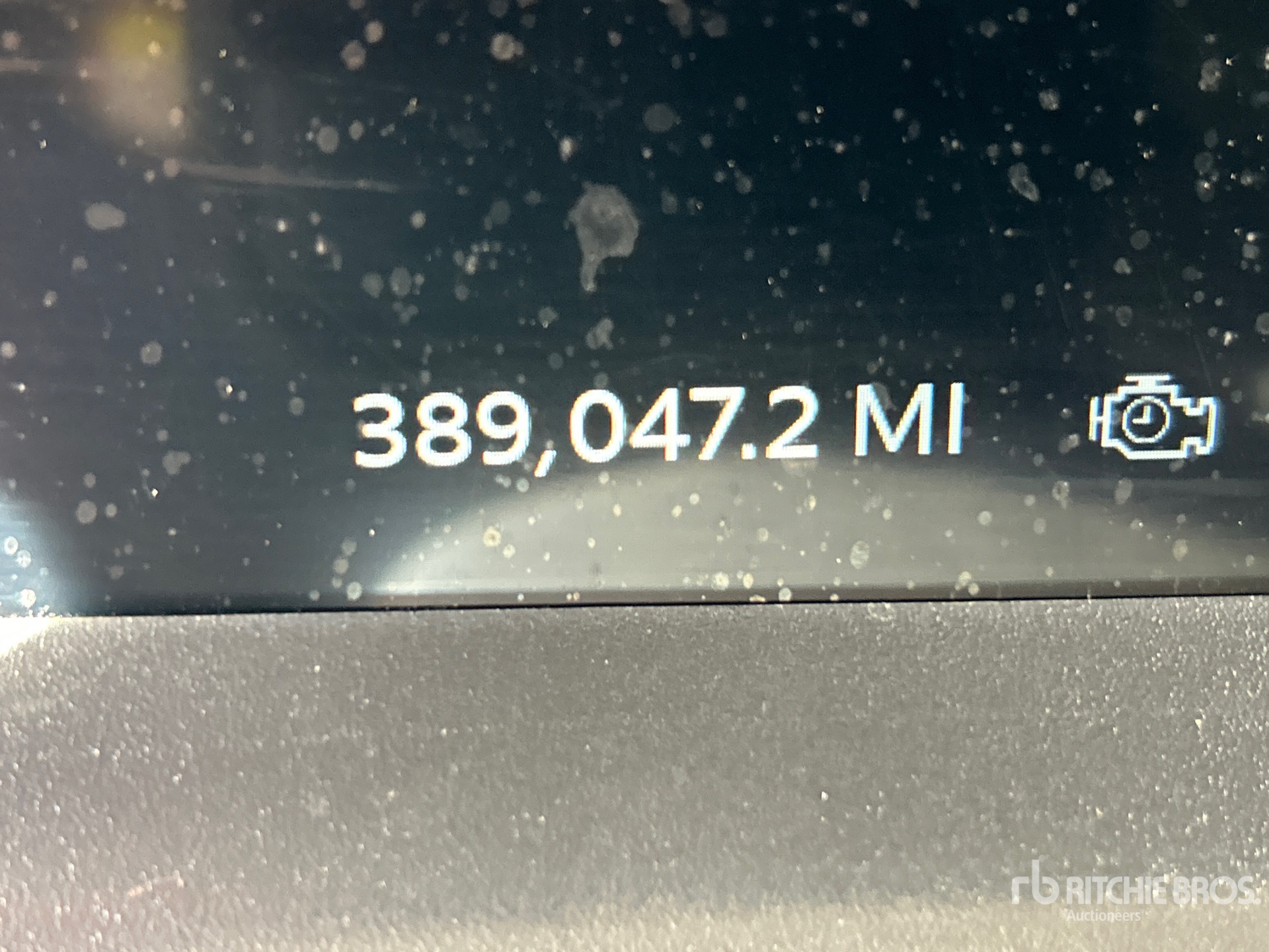 General Appearance with Hour Meter / Odometer