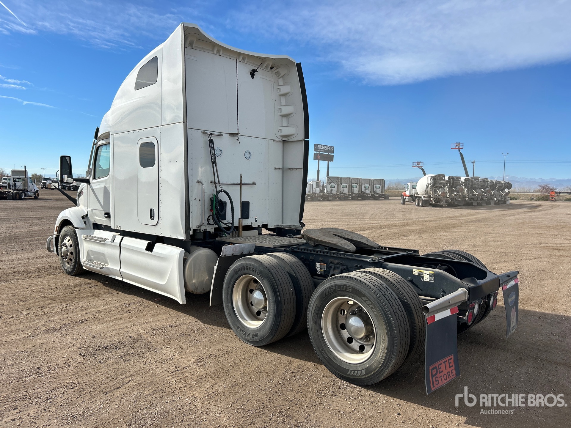 General Appearance with Picture, Left Rear Corner