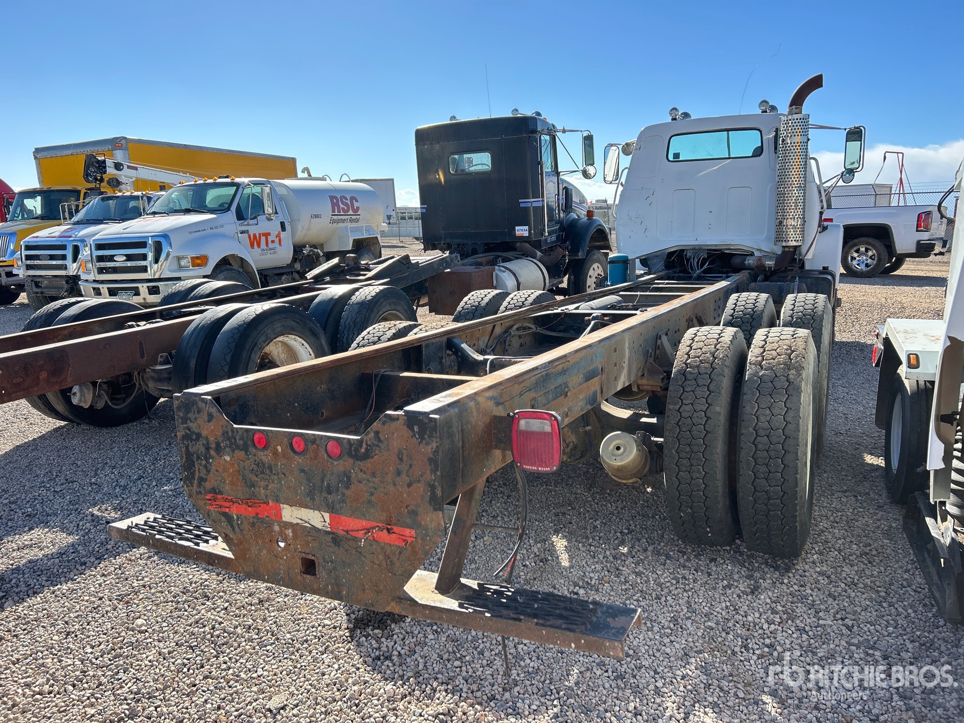 General Appearance with Bild, Ecke hinten rechts